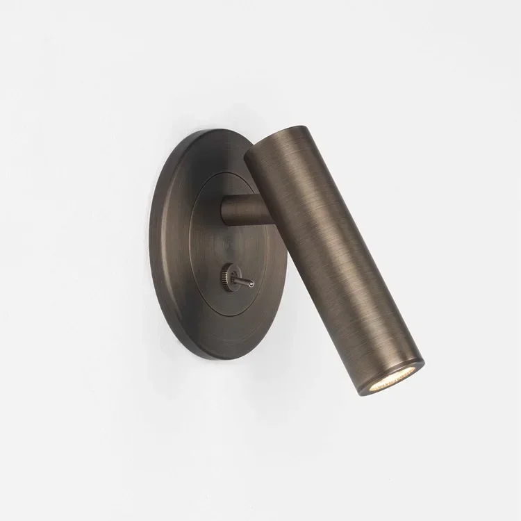 Hotel Guestroom Bedroom Bedside LED Reading Wall Lamp with Switch Bronze Embedded Hidden Bedside Small Spotlight
Hotel Guestroom Bedroom Bedside LED Reading Wall Lamp with Switch Bronze Embedded Hidden Bedside Small Spotlight