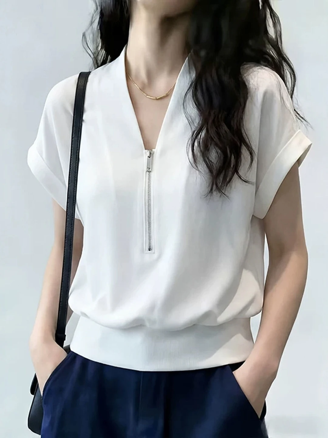 White Short Sleeve T-Shirt Women Summer 2026 New plus Size Fashionable Slimming Half Zip V-Neck Casual Top Korean Style Commute
White Short Sleeve T-Shirt Women Summer 2026 New plus Size Fashionable Slimming Half Zip V-Neck Casual Top Korean Style Commute