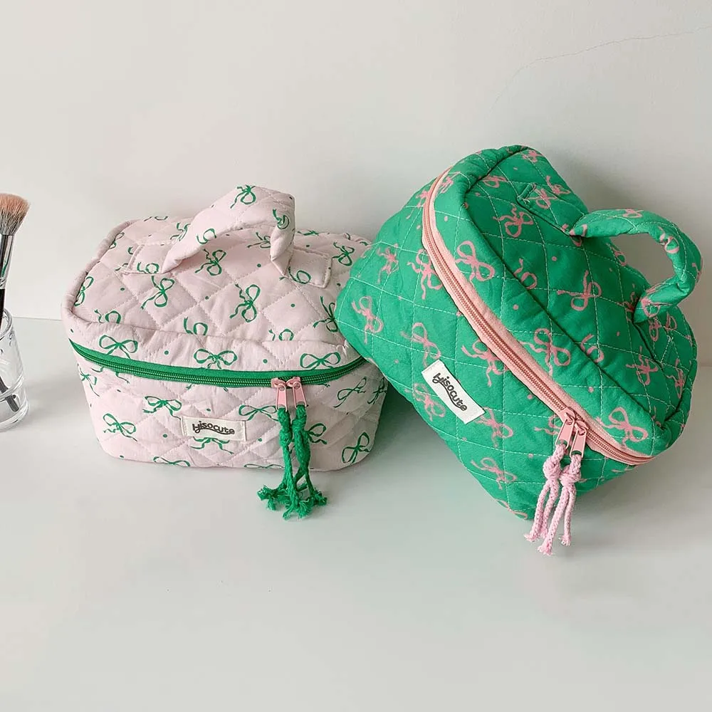 Bowknot Bow Cosmetic Bag Large Capacity Desktop Storage Korean Style Storage Bag Square Multifunctional Travel Toiletry Bag
Bowknot Bow Cosmetic Bag Large Capacity Desktop Storage Korean Style Storage Bag Square Multifunctional Travel Toiletry Bag