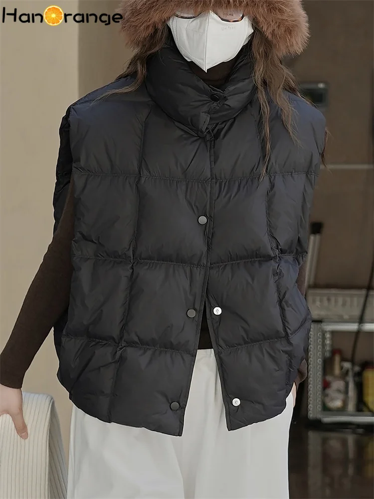 HanOrange 2025 Winter Casual Stand Collar Down Cardigan Vest Women Loose Fluffy Warm 100% Nylon Sleeveless Top Black/Off White
HanOrange 2025 Winter Casual Stand Collar Down Cardigan Vest Women Loose Fluffy Warm 100% Nylon Sleeveless Top Black/Off White