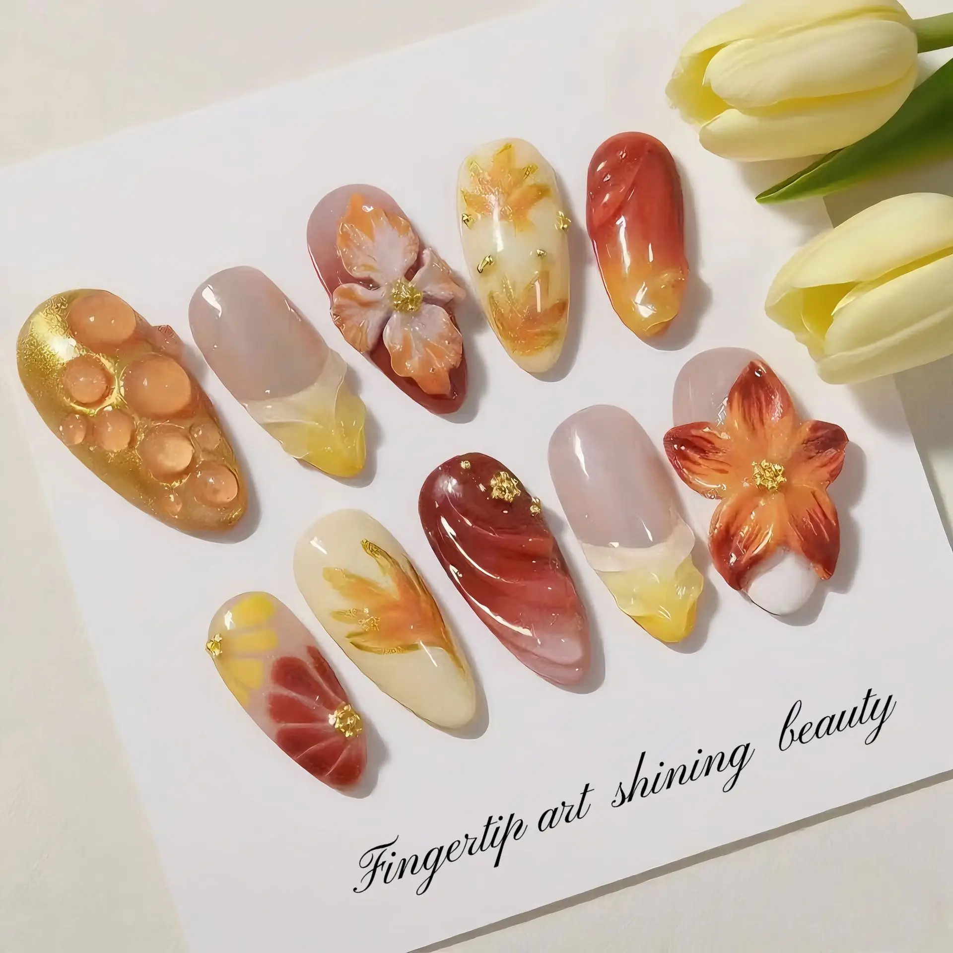 24PCS False Nails Luxury Autumn Maple Leaf Gilt with Almond Press on Nails Hand Painted Flower French Sweet Cool Design Manicure
24PCS False Nails Luxury Autumn Maple Leaf Gilt with Almond Press on Nails Hand Painted Flower French Sweet Cool Design Manicure