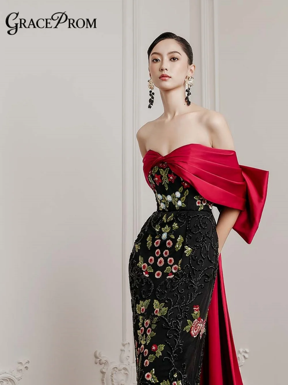 Stunning Black Red Contrast Party Dress 2026 Off Shoulder Satin Drape Floral Train Evening Gown For Wedding Guests فساتين سهرة
Stunning Black Red Contrast Party Dress 2026 Off Shoulder Satin Drape Floral Train Evening Gown For Wedding Guests فساتين سهرة