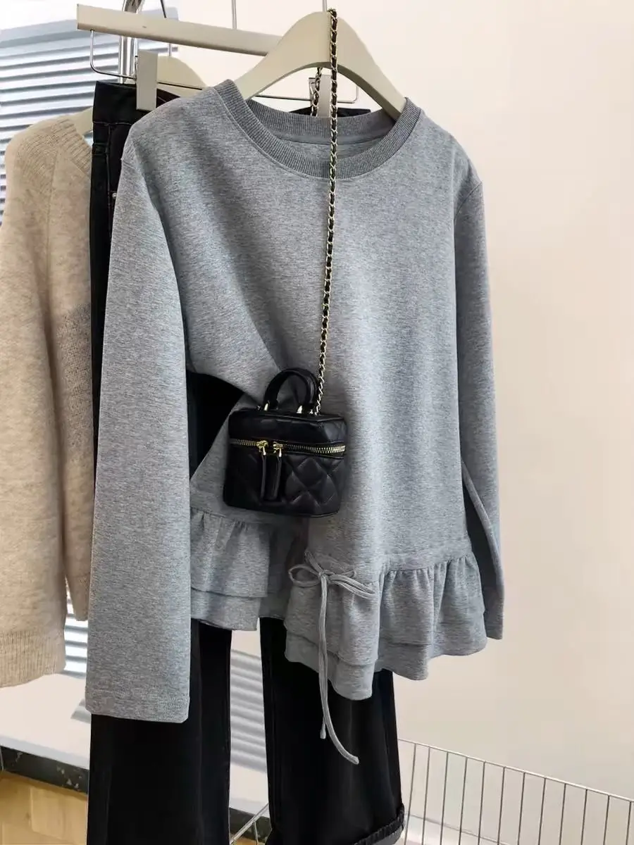 Loose Long Sleeve T-Shirt Women's Fashionable Oversized Top with Lace Hem Design Korean Style round Neck Mid-Length Shirt
Loose Long Sleeve T-Shirt Women's Fashionable Oversized Top with Lace Hem Design Korean Style round Neck Mid-Length Shirt