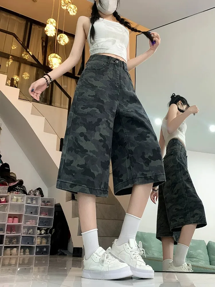 American Style Camouflage Wide Leg Jeans Shorts Women's Summer High Waist Casual Slimming Workwear Straight Cut Denim Shorts
American Style Camouflage Wide Leg Jeans Shorts Women's Summer High Waist Casual Slimming Workwear Straight Cut Denim Shorts