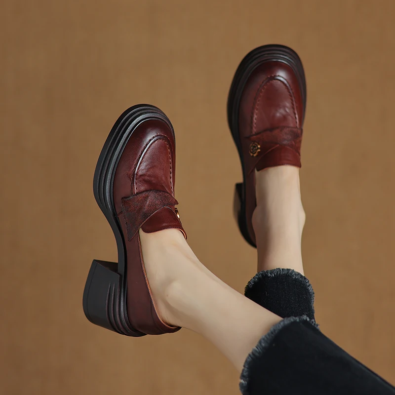 2025 Women's Pumps Retro Thick Heeled Woman Shoes British Style Cowhide Slip On Spring Autumn Round Toe Dress Work Pumps
2025 Women's Pumps Retro Thick Heeled Woman Shoes British Style Cowhide Slip On Spring Autumn Round Toe Dress Work Pumps