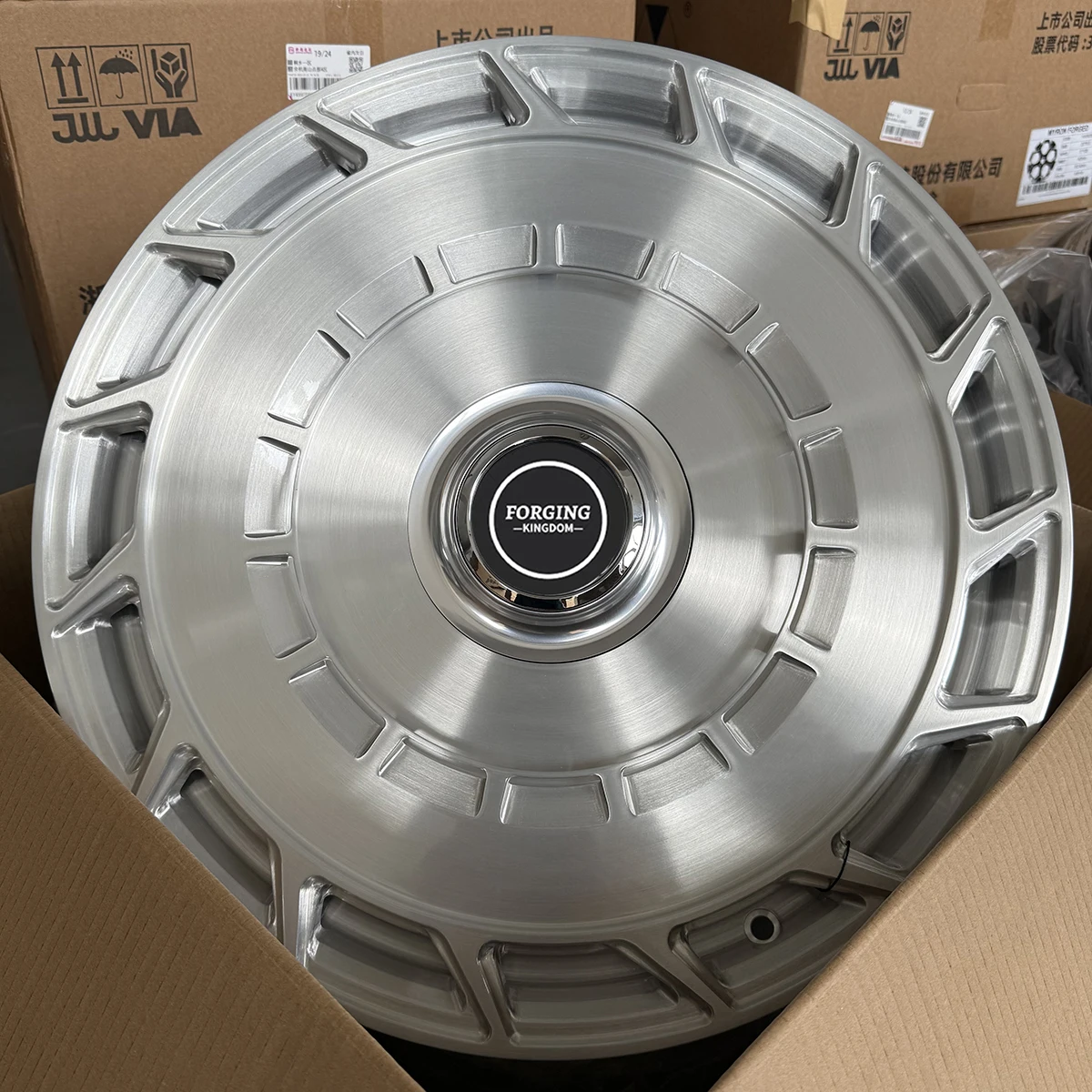 High Quality Aluminum Alloy Custom Forged Multi Spoke Wheels 21-26 Inch 5*112/114.3/120 30mm 20mm 25mm 40mm 100mm New
High Quality Aluminum Alloy Custom Forged Multi Spoke Wheels 21-26 Inch 5*112/114.3/120 30mm 20mm 25mm 40mm 100mm New