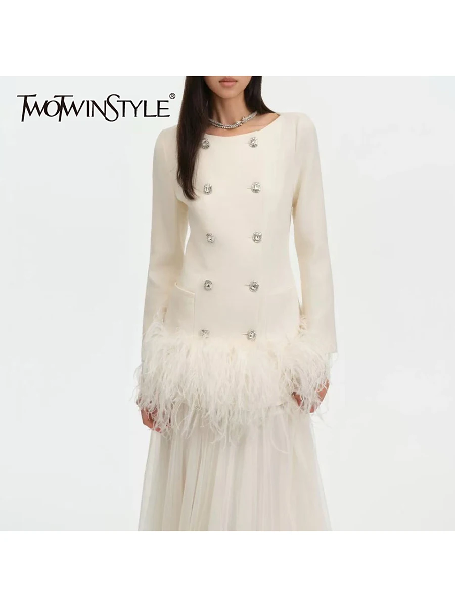 TWOTWINSTYLE Slimming Spliced Feathers Elegant Jackets for Women Round Neck Long Sleeves Patchwork Diamond Button Jacket Female
TWOTWINSTYLE Slimming Spliced Feathers Elegant Jackets for Women Round Neck Long Sleeves Patchwork Diamond Button Jacket Female