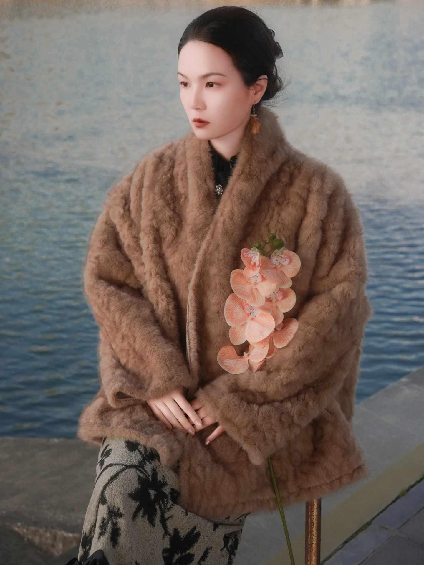 Зимнее пальто Niniliuiu коричневого цвета из утолщенной кожи с меховой подкладкой, в винтажном стиле, для женщин, с длинными рукавами, свободного кроя
Зимнее пальто Niniliuiu коричневого цвета из утолщенной кожи с меховой подкладкой, в винтажном стиле, для женщин, с длинными рукавами, свободного кроя