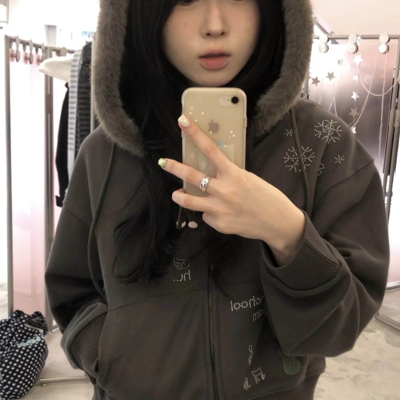 Hugyourskn Japanese Light Winter Hat Sweatirt Outerwear Letters Fur Ball Fur Collar Sequin Snowflake Design Organic Cotton
Hugyourskn Japanese Light Winter Hat Sweatirt Outerwear Letters Fur Ball Fur Collar Sequin Snowflake Design Organic Cotton