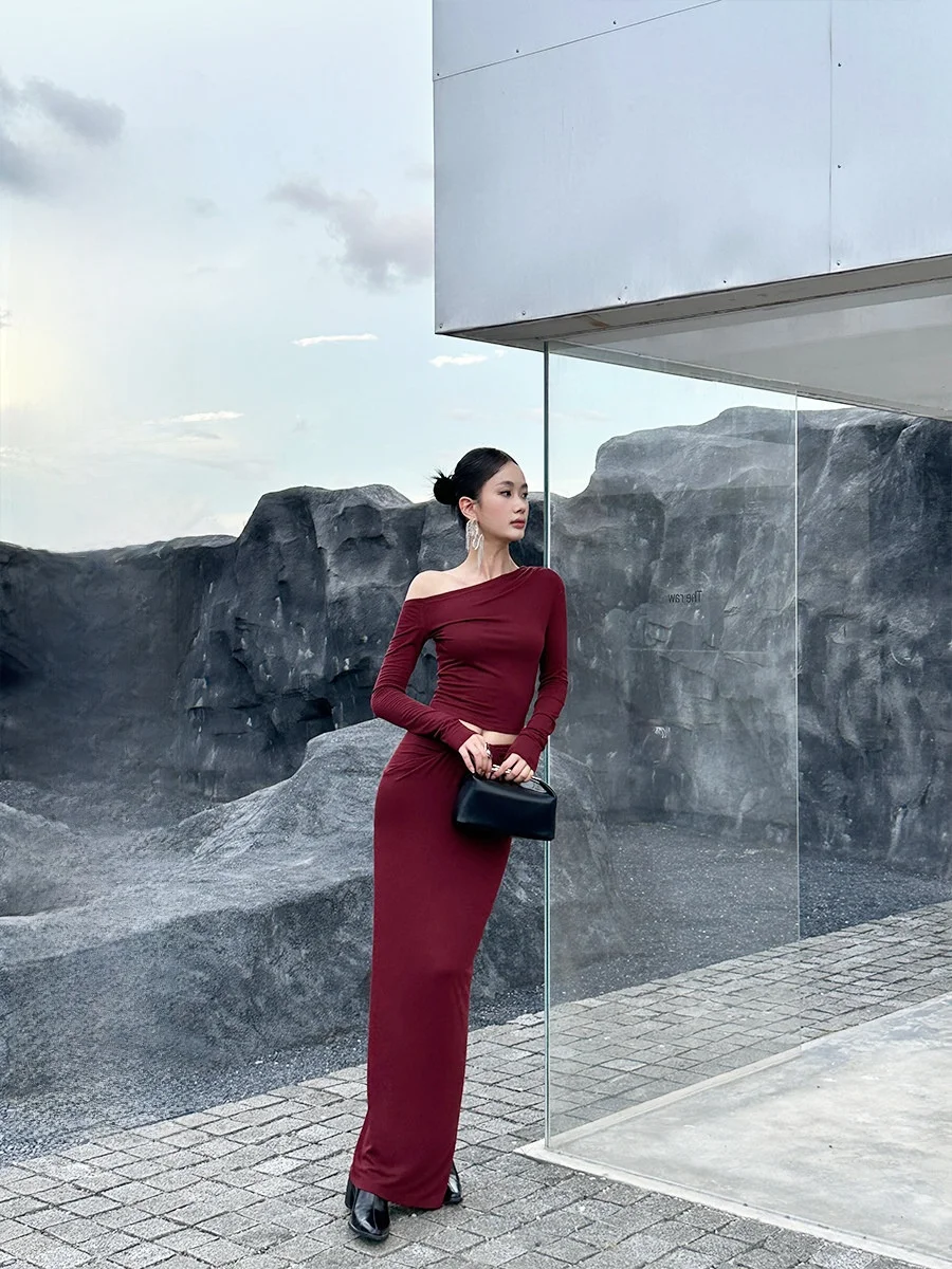 Venuii Wine Red Long Sve Асимметричная женская юбка с овальными плечами и разрезом в виде хвоста Свободный крой Модный комплект из двух предметов
Venuii Wine Red Long Sve Асимметричная женская юбка с овальными плечами и разрезом в виде хвоста Свободный крой Модный комплект из двух предметов