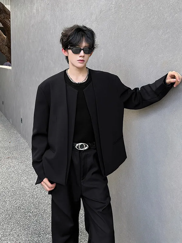 Мужской костюм с подплечниками в британском стиле, имитация двухслойности, повседневный, модный, городской, из полиэстера, весна-осень
Мужской костюм с подплечниками в британском стиле, имитация двухслойности, повседневный, модный, городской, из полиэстера, весна-осень