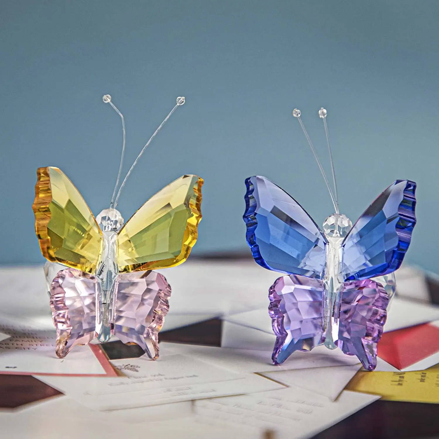 H&D Crystal Butterfly Figurine with Ball Base Butterfly Crystal Figurines Collectibles Glass Butterflies Collection Gift Decorv
H&D Crystal Butterfly Figurine with Ball Base Butterfly Crystal Figurines Collectibles Glass Butterflies Collection Gift Decorv