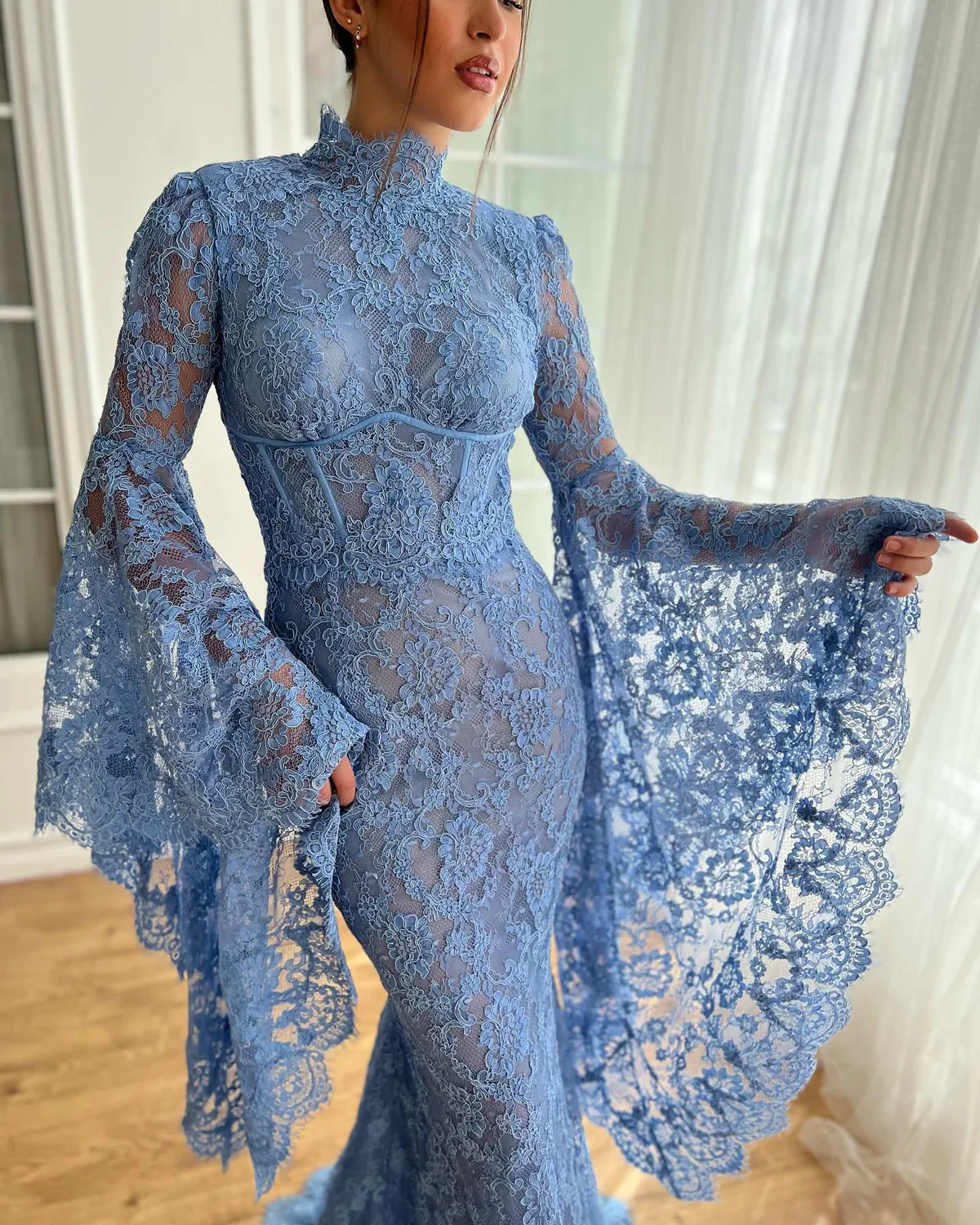 Luxury Blue Lace High neck Mermaid Evening Dress Flared Long Sleeves Wedding Party Formal Prom Dubai Saudi Arabia Vestidos
Luxury Blue Lace High neck Mermaid Evening Dress Flared Long Sleeves Wedding Party Formal Prom Dubai Saudi Arabia Vestidos