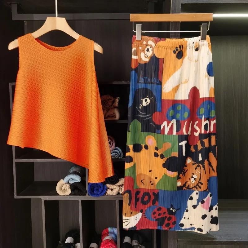 Miyake Pleated Skirt Set Women 2026 Summer New Irregular Sleeveless Top + Printed Skirt Two-Piece Set Slimming and Age-Reducing
Miyake Pleated Skirt Set Women 2026 Summer New Irregular Sleeveless Top + Printed Skirt Two-Piece Set Slimming and Age-Reducing