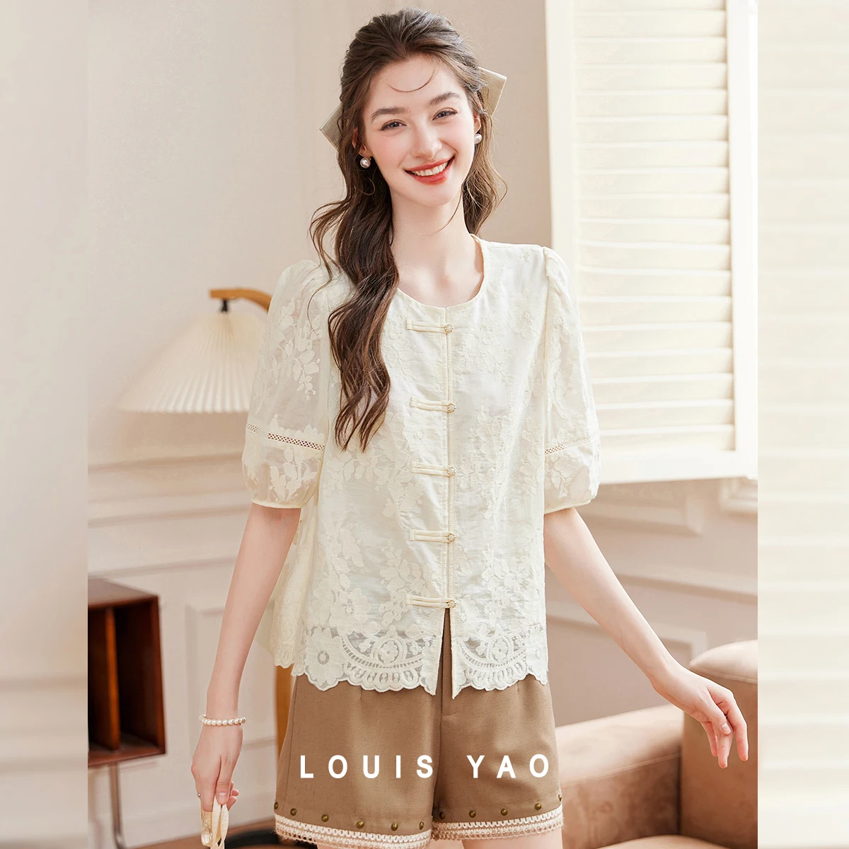 LOUIS YAO Blended Embroidery Frog Button Blouses 2026 Spring Autumn Elegant Chinese Style Non-Stretch Cardigan Women's Shirt
LOUIS YAO Blended Embroidery Frog Button Blouses 2026 Spring Autumn Elegant Chinese Style Non-Stretch Cardigan Women's Shirt