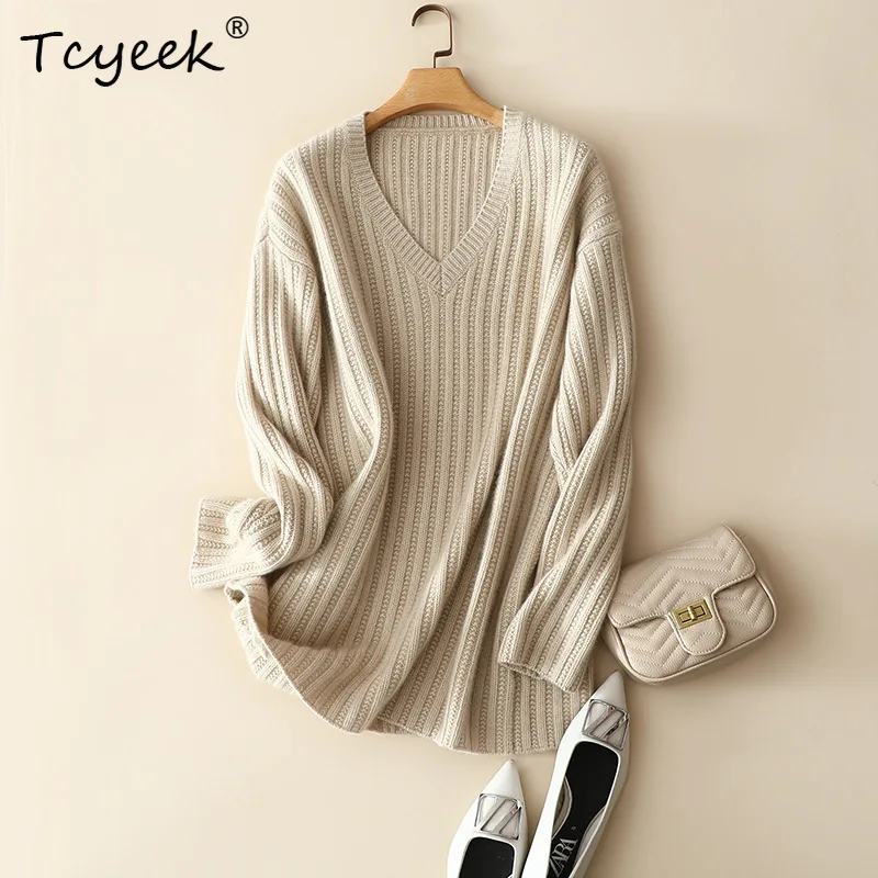 Tcyeek, 30% Cashmere and 70% Wool V-neck Sweater, Women's Solid Color Fashionable Loose Knit, Autumn and Winter Top T48908KS
Tcyeek, 30% Cashmere and 70% Wool V-neck Sweater, Women's Solid Color Fashionable Loose Knit, Autumn and Winter Top T48908KS