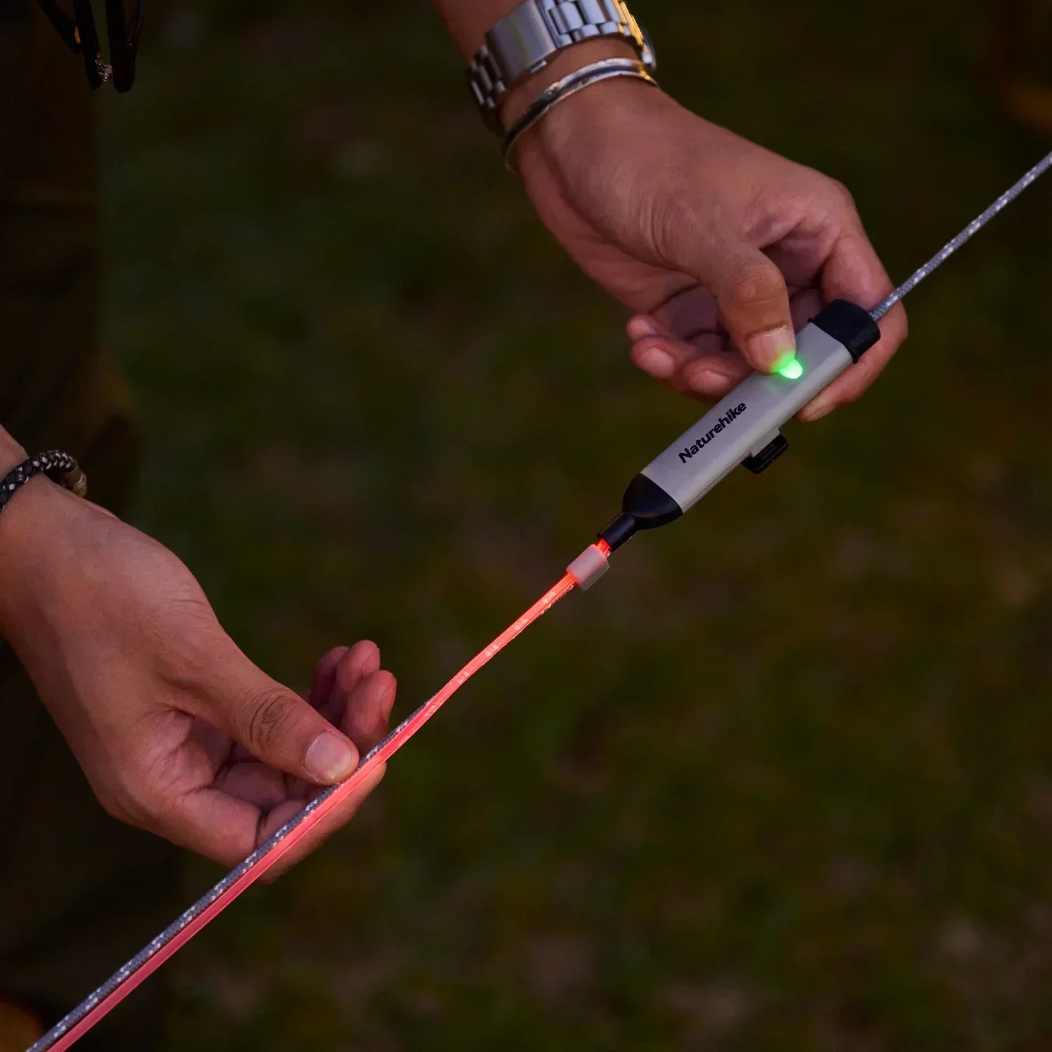 4PCS Naturehike Outdoor Wind Rope Lamp Camping Waterproof LED Hanging Rechargeable Tent Atmosphere Fishing Warning
4PCS Naturehike Outdoor Wind Rope Lamp Camping Waterproof LED Hanging Rechargeable Tent Atmosphere Fishing Warning