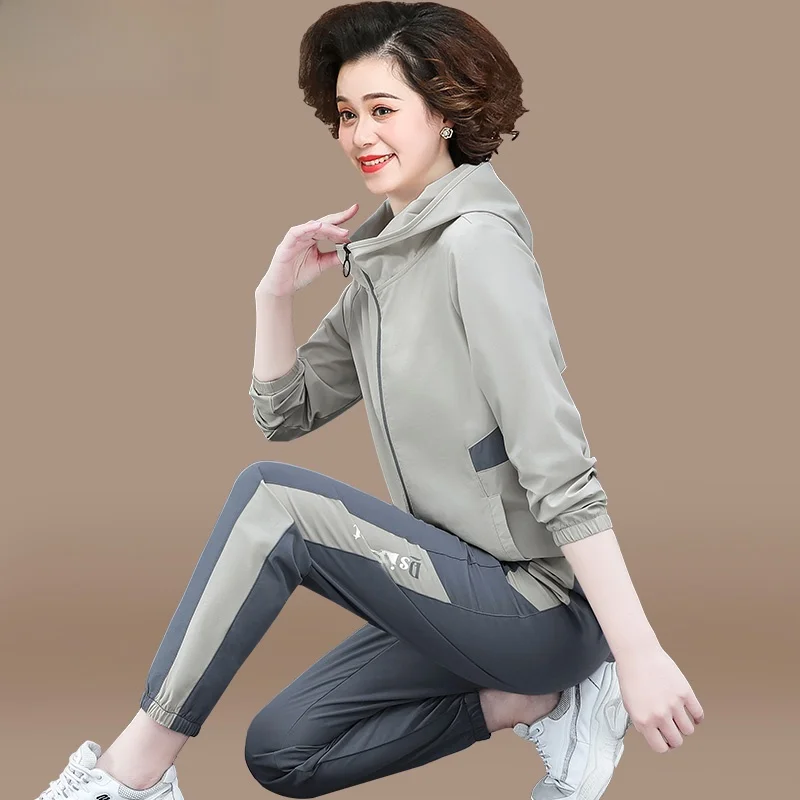 Spring Autumn Casual Sportswear Set for Middle-Aged Women Large Size Top Bottoms Matching Mom Coat Jacket Zipper Closure
Spring Autumn Casual Sportswear Set for Middle-Aged Women Large Size Top Bottoms Matching Mom Coat Jacket Zipper Closure