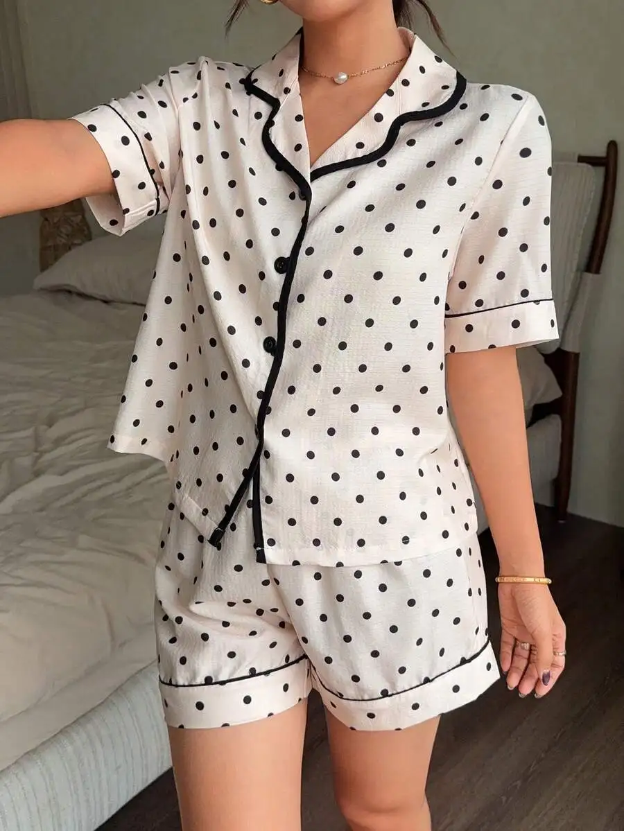 Women Polka Dot Print Short Sleeve Button Up Pajama Set With Shorts Casual Loungewear
Women Polka Dot Print Short Sleeve Button Up Pajama Set With Shorts Casual Loungewear