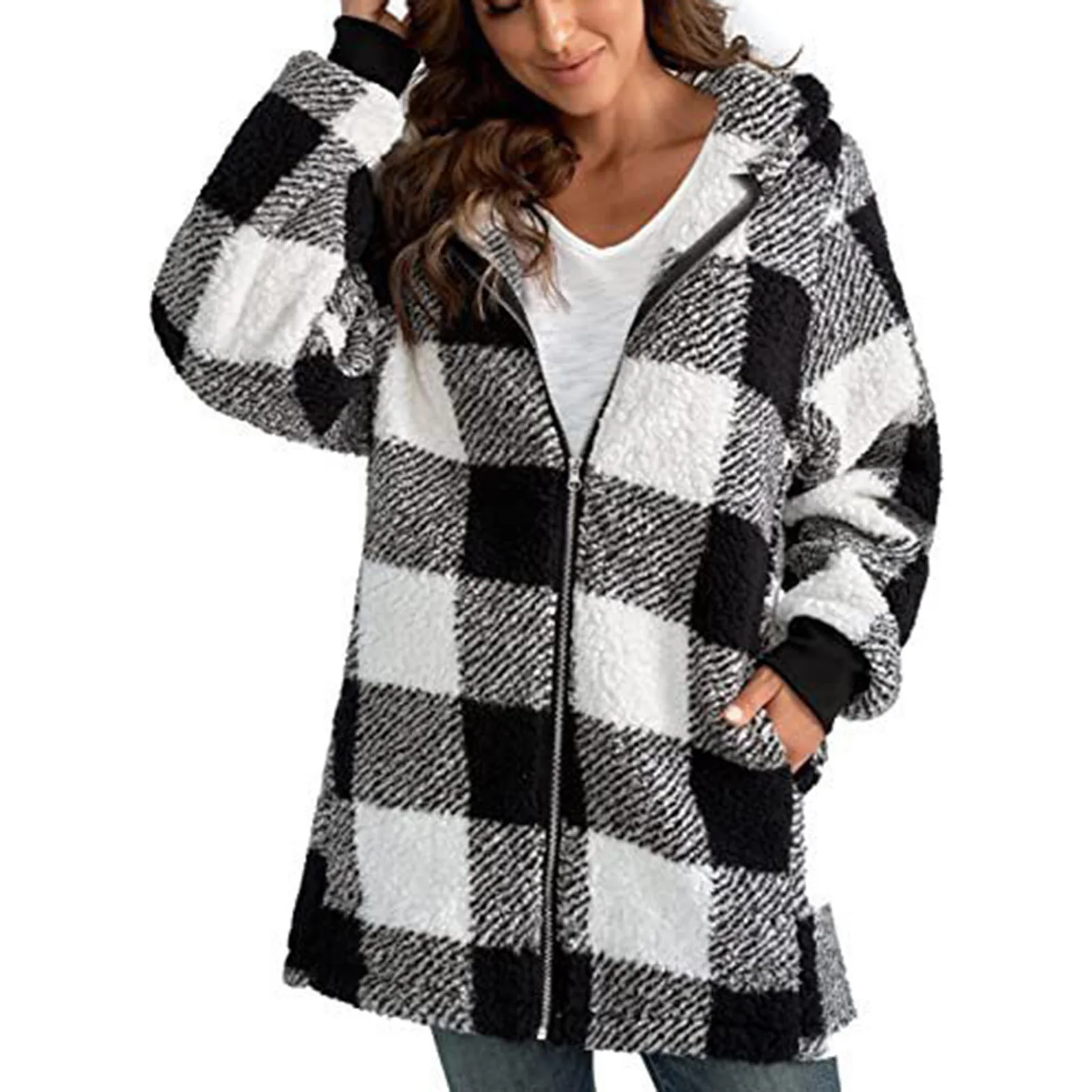 Women Plaid Loose Overcoat Women Oversize Plush Coat Suitable for Friends Gathering Wear
Women Plaid Loose Overcoat Women Oversize Plush Coat Suitable for Friends Gathering Wear