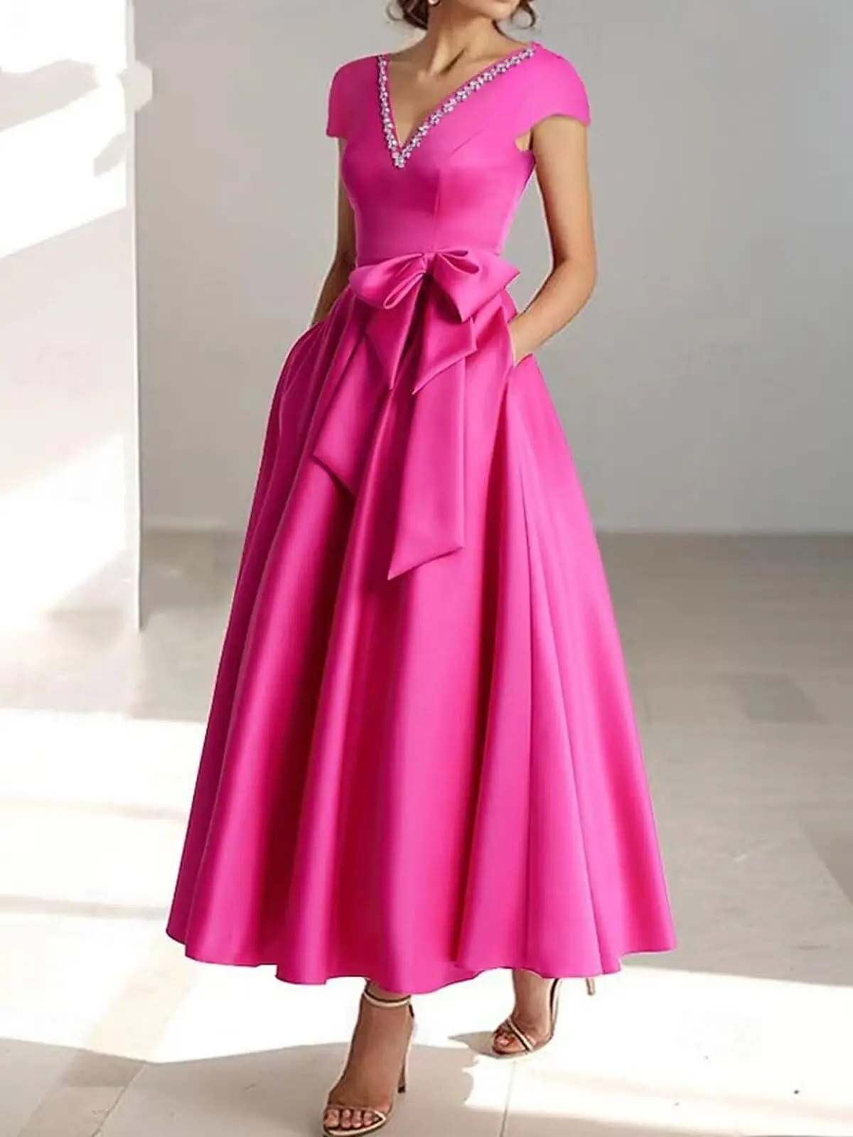 Customized Cap Sleeves Elegant Mother Of Bride Dresses With Pockets Satin V Neck Tea Lenght A Line Wedding Guest Dress With Bow
Customized Cap Sleeves Elegant Mother Of Bride Dresses With Pockets Satin V Neck Tea Lenght A Line Wedding Guest Dress With Bow