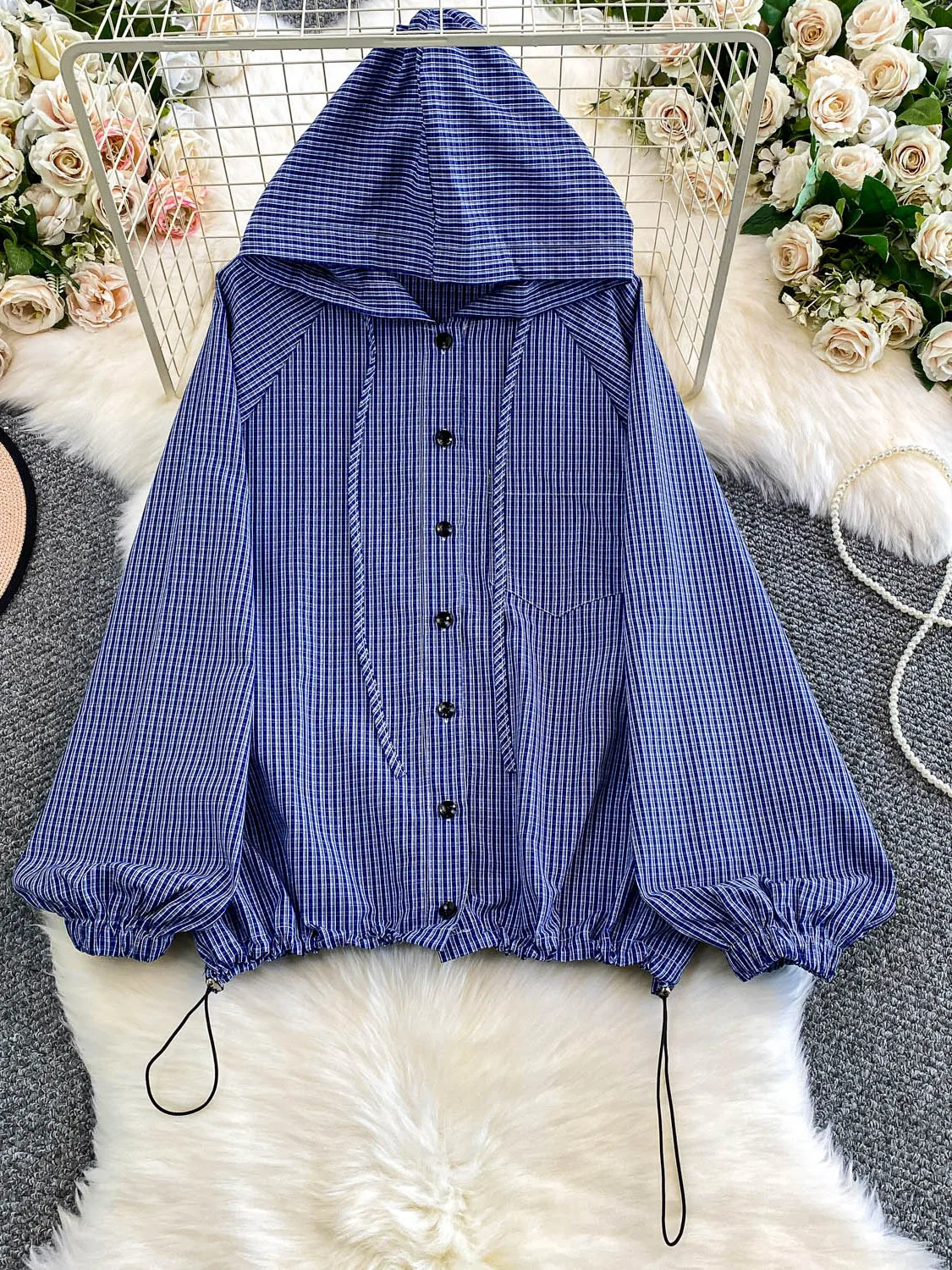 Осень 2023, женское длинное клетчатое пальто со шнурком, повседневное солнцезащитное пальто, утягивающая верхняя одежда на одной пуговице
Осень 2023, женское длинное клетчатое пальто со шнурком, повседневное солнцезащитное пальто, утягивающая верхняя одежда на одной пуговице