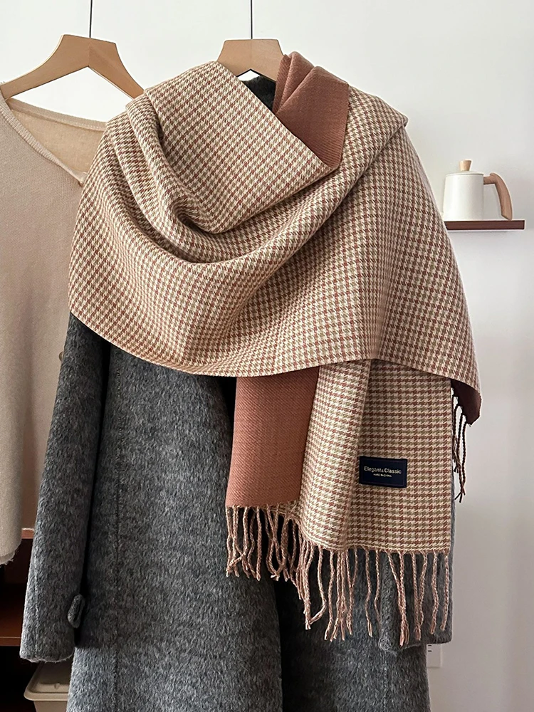 Женский вязаный шарф из искусственного кашемира в стиле ретро с узором «гусиные лапки», повседневный шарф с кисточками, женская шаль Mujer, зимняя новая корейская шаль
Женский вязаный шарф из искусственного кашемира в стиле ретро с узором «гусиные лапки», повседневный шарф с кисточками, женская шаль Mujer, зимняя новая корейская шаль