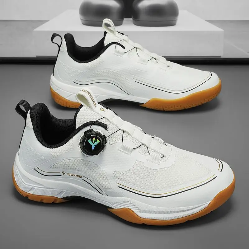 New hot sale brand professional badminton shoes sports shoes professional table tennis shoes comfortable non-slip court shoes 
New hot sale brand professional badminton shoes sports shoes professional table tennis shoes comfortable non-slip court shoes