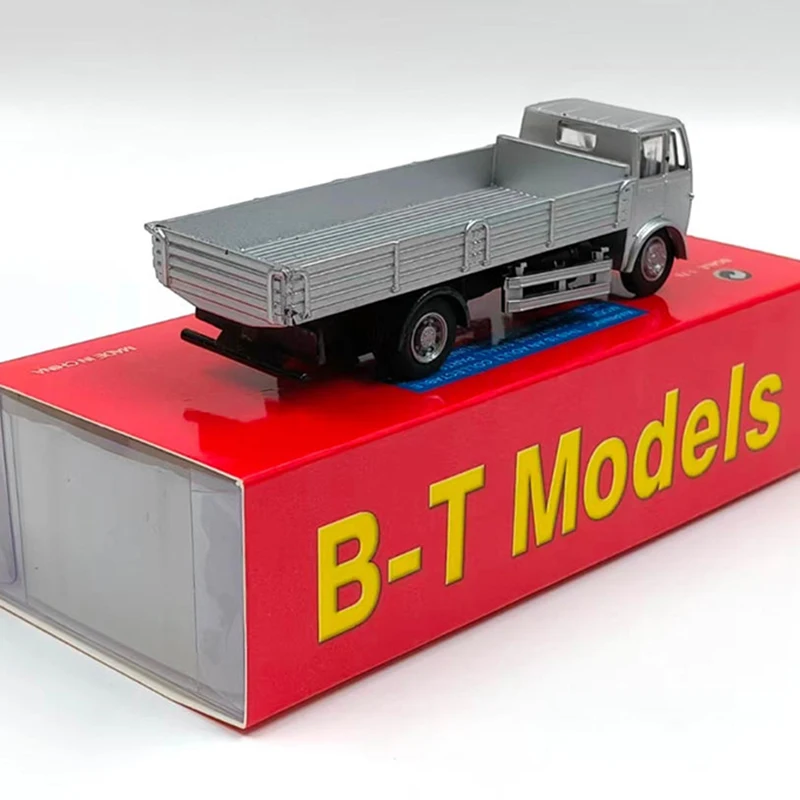 Модели BASE TOYS B-T: Классическая модель грузовика-цистерны с контейнером на платформе, масштаб 1/76, из сплава, для взрослых, сувенир, подарок, статическая модель для демонстрации
Модели BASE TOYS B-T: Классическая модель грузовика-цистерны с контейнером на платформе, масштаб 1/76, из сплава, для взрослых, сувенир, подарок, статическая модель для демонстрации