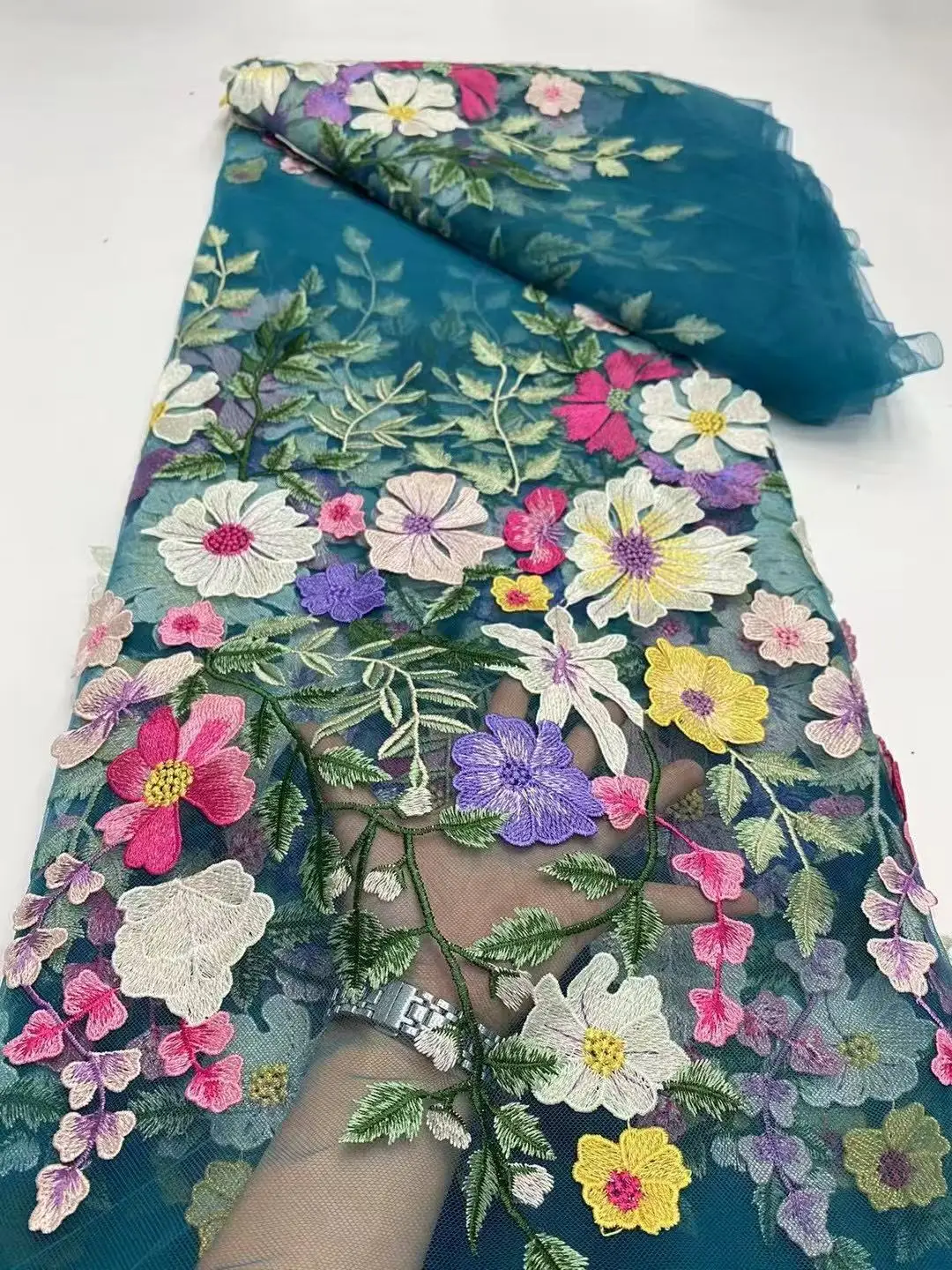 African Lace Fabric 2025 High Quality New Nigerian 3D Flower Tulle Polyester Lace Fabric For Party Dress 5 Yards/Lot
African Lace Fabric 2025 High Quality New Nigerian 3D Flower Tulle Polyester Lace Fabric For Party Dress 5 Yards/Lot