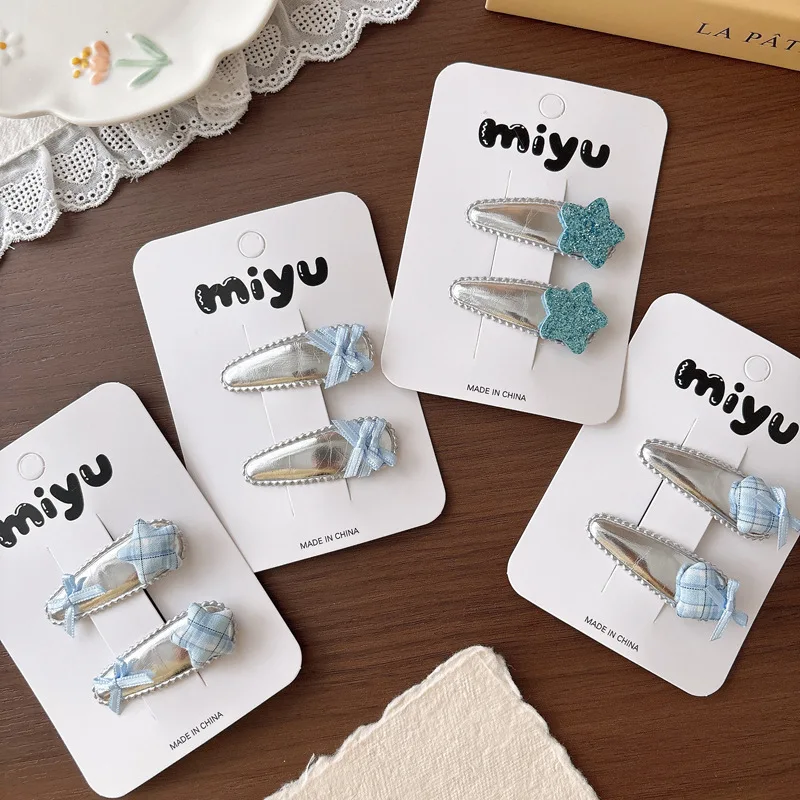 Sweet Versatile Silver Leather BB Barrettes Blue Star Sequin Side Bow Hair Clips Bangs Styling Accessories for Toddler Girls
Sweet Versatile Silver Leather BB Barrettes Blue Star Sequin Side Bow Hair Clips Bangs Styling Accessories for Toddler Girls
