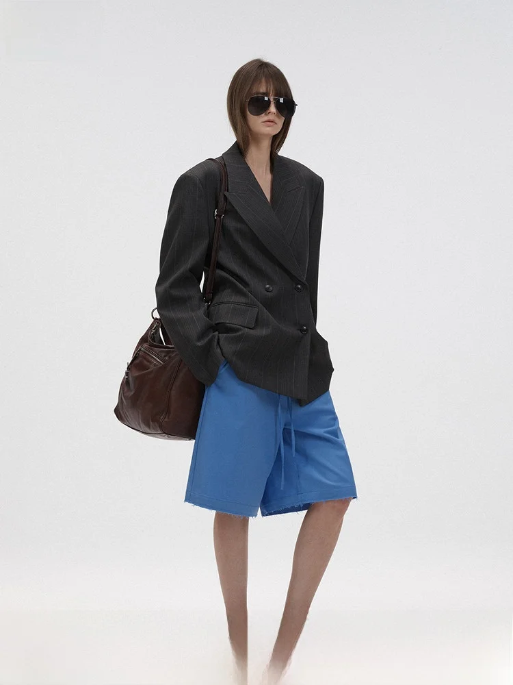 Костюм ACSENSE STUDIO для девочек: шерстяной, с тонким узором, стандартная ширина плеч, удлиненная длина, двубортный
Костюм ACSENSE STUDIO для девочек: шерстяной, с тонким узором, стандартная ширина плеч, удлиненная длина, двубортный