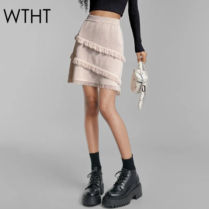 WTHT Fashion Women's Spliced Tassel Design Knit Elastic Mini Skirts 2025 Spring New Elastic Waist Wrap Hip Skirt Female 1LS839
WTHT Fashion Women's Spliced Tassel Design Knit Elastic Mini Skirts 2025 Spring New Elastic Waist Wrap Hip Skirt Female 1LS839