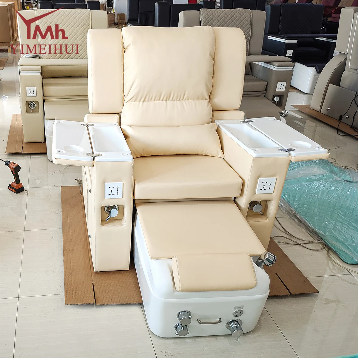 Кресло для ванны для ног из мягкой кожи, предназначенное для маникюрных салонов, уход за ногами, мытье ног, спа, кресло для ванны для ног
Кресло для ванны для ног из мягкой кожи, предназначенное для маникюрных салонов, уход за ногами, мытье ног, спа, кресло для ванны для ног