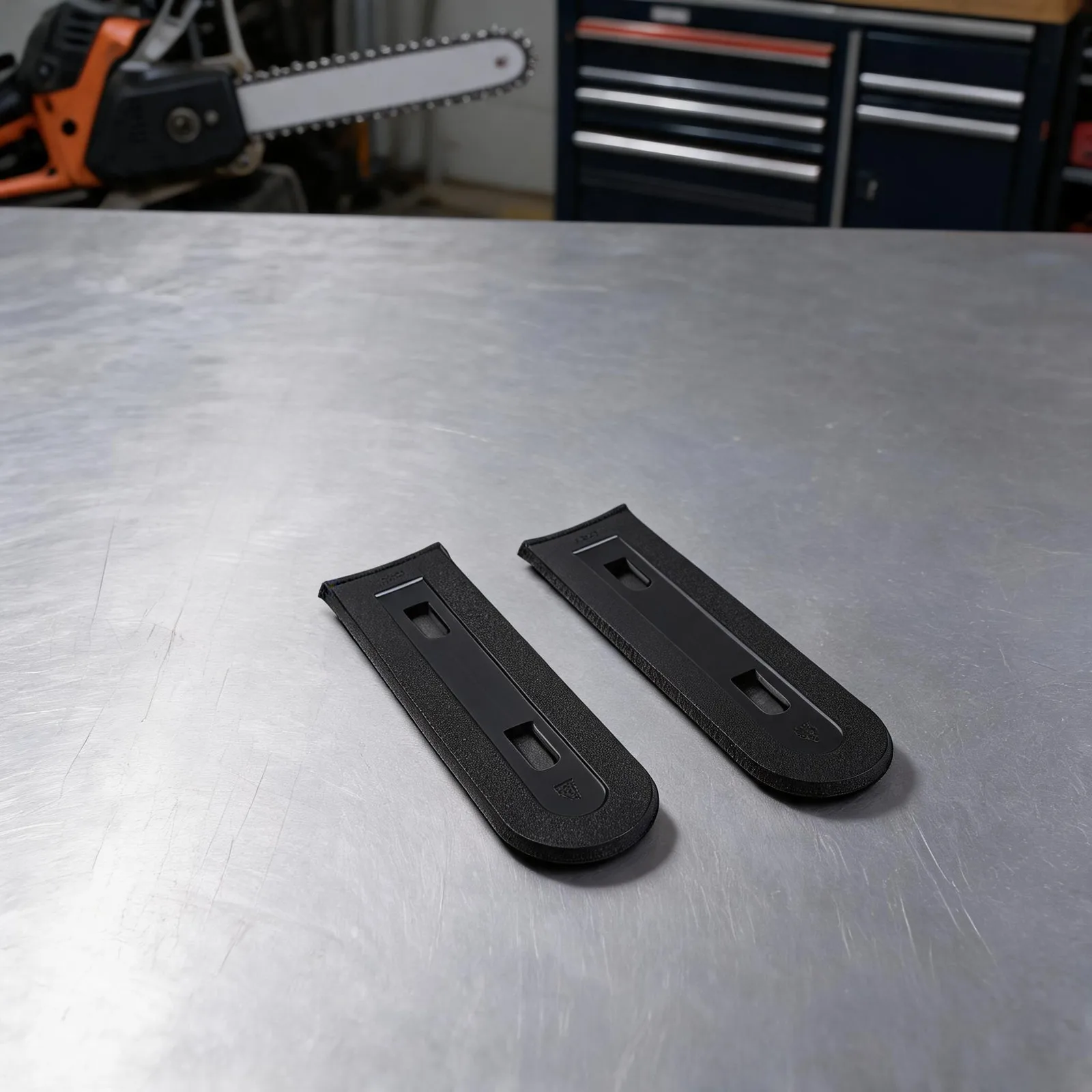 Pack of 2 Chainsaw Bar Covers with Scabbard Guard and Guide Plate for Agriculture and Forestry Equipment Protection
Pack of 2 Chainsaw Bar Covers with Scabbard Guard and Guide Plate for Agriculture and Forestry Equipment Protection