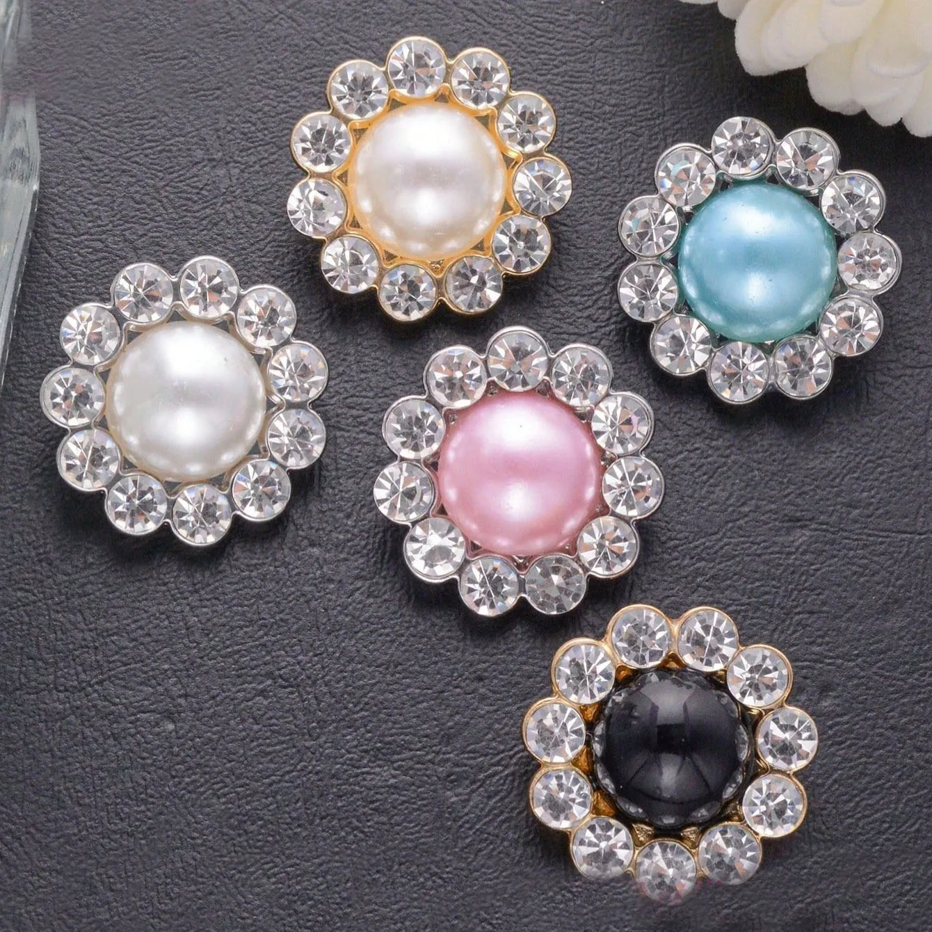 20 шт. 10-25 мм, хит продаж, металлические пуговицы с бриллиантами и цветком, свитер, пальто, обувь, декоративная пуговица, сшитая вручную, аксессуар «сделай сам», N808
20 шт. 10-25 мм, хит продаж, металлические пуговицы с бриллиантами и цветком, свитер, пальто, обувь, декоративная пуговица, сшитая вручную, аксессуар «сделай сам», N808