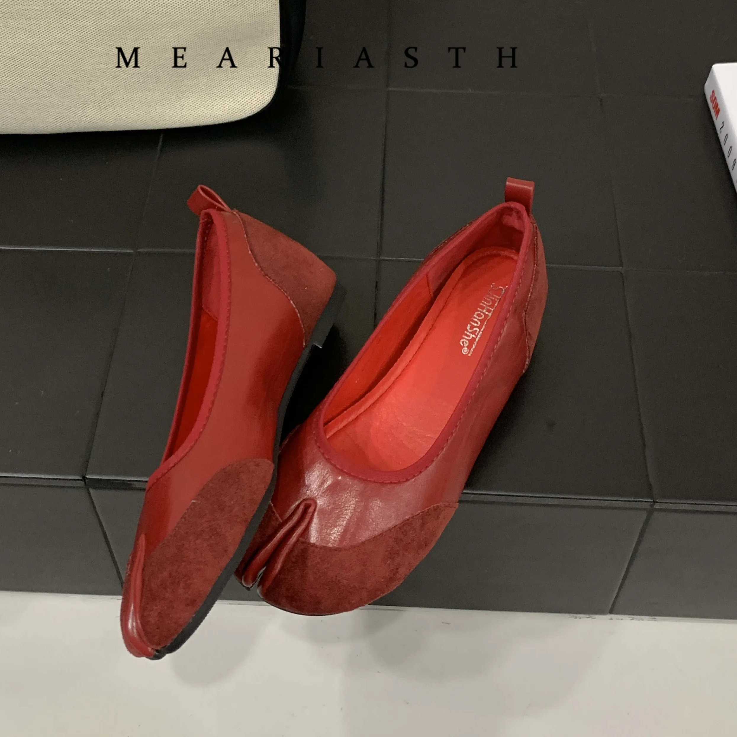 Women's Split Toe Mary Jane Flats Woven sofe suede leather Ballet tabi Shoes Comfortable Slip On Flat loafers for Party Office
Women's Split Toe Mary Jane Flats Woven sofe suede leather Ballet tabi Shoes Comfortable Slip On Flat loafers for Party Office