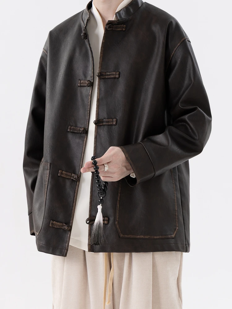 Новая мужская кожаная куртка-жакет в китайском стиле с воротником-стойкой, в стиле тан, больших размеров, повседневная кожаная куртка-жакет в древнем стиле
Новая мужская кожаная куртка-жакет в китайском стиле с воротником-стойкой, в стиле тан, больших размеров, повседневная кожаная куртка-жакет в древнем стиле