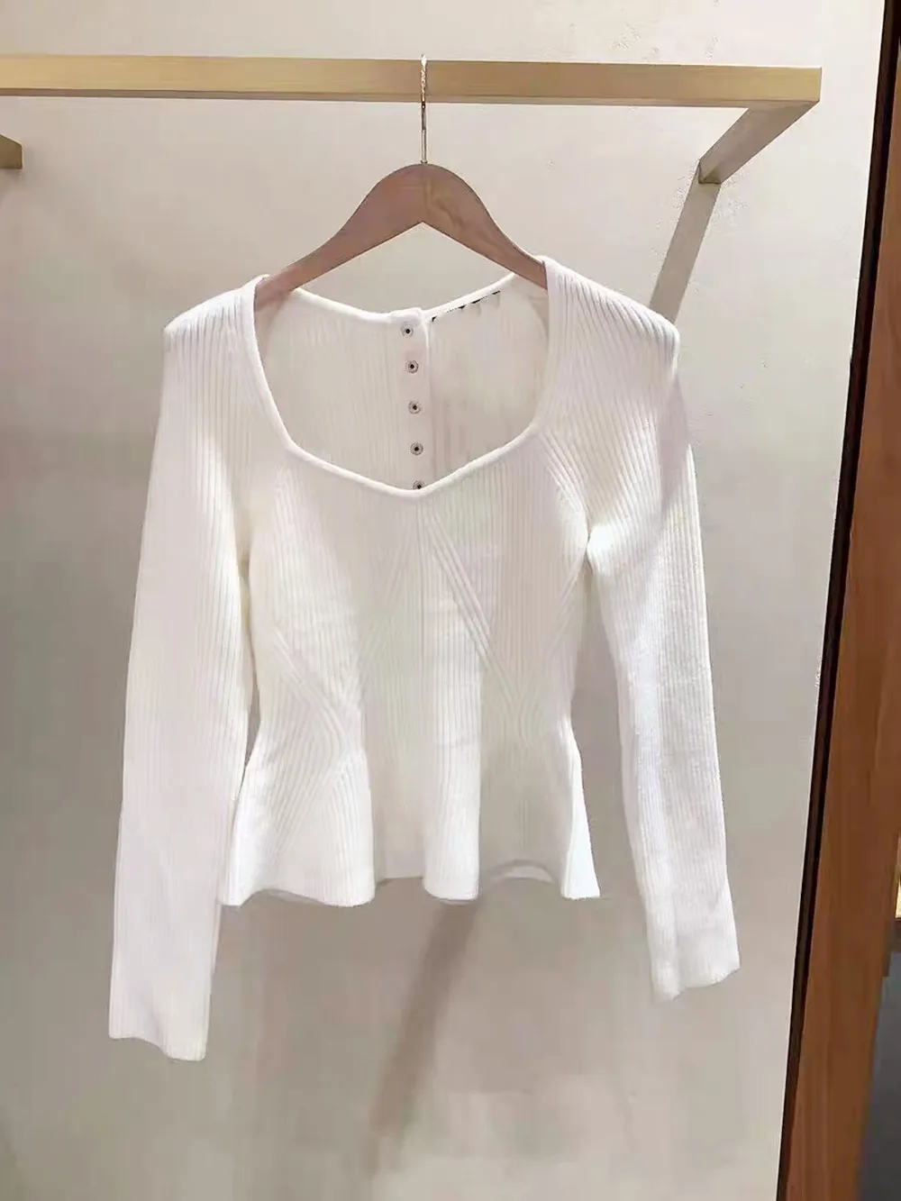 Ele French Sle Long Sve Вязаный топ с белым квадратным воротником Slim Fit Heart Ape Hemline Женская модная повседневная одежда
Ele French Sle Long Sve Вязаный топ с белым квадратным воротником Slim Fit Heart Ape Hemline Женская модная повседневная одежда