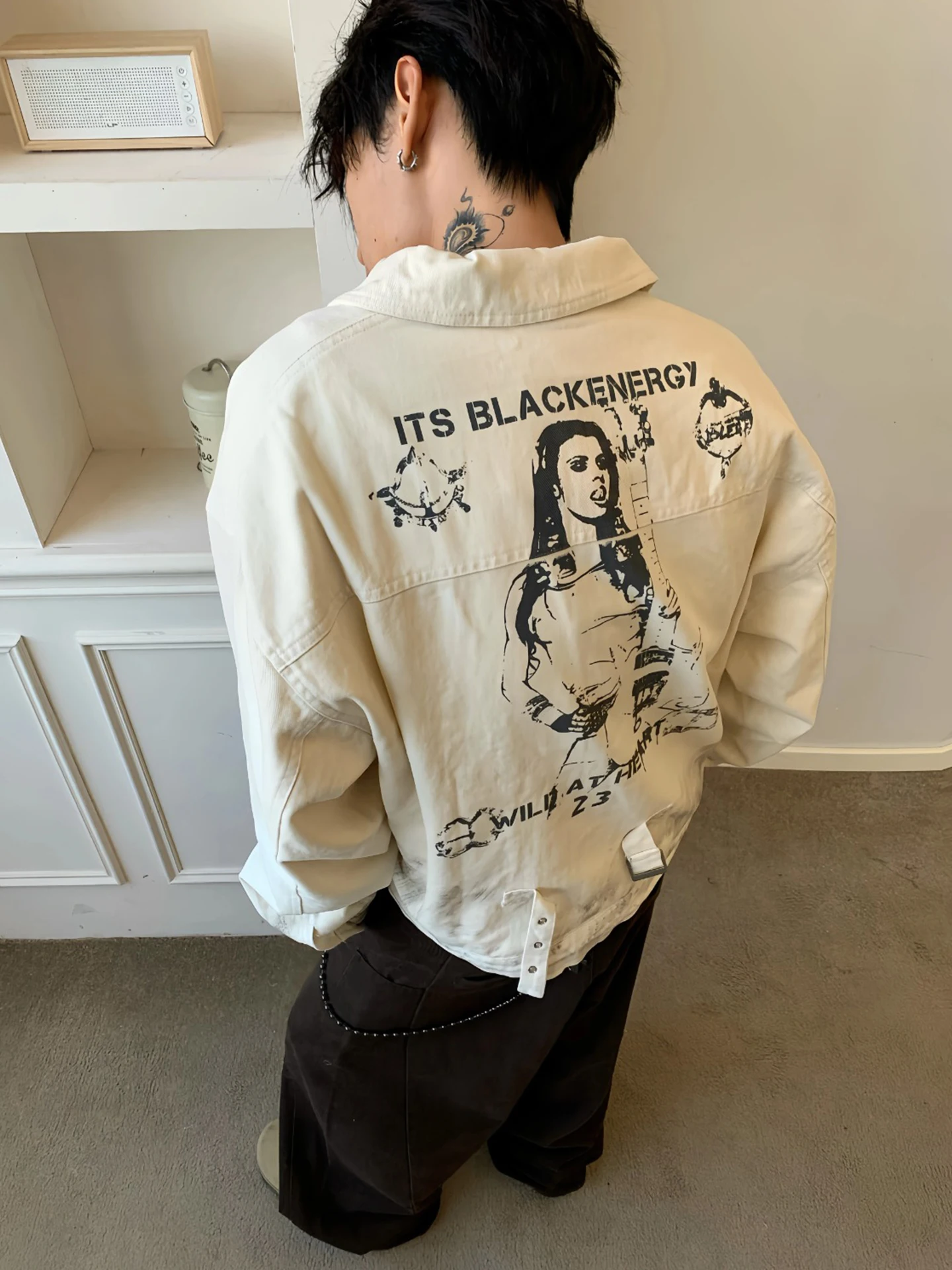 Retro Distred Portrait Print Denim Jaet Men's Spring Autumn Loose Casual Loose ort Sle Outerwear Jeans Jaet
Retro Distred Portrait Print Denim Jaet Men's Spring Autumn Loose Casual Loose ort Sle Outerwear Jeans Jaet