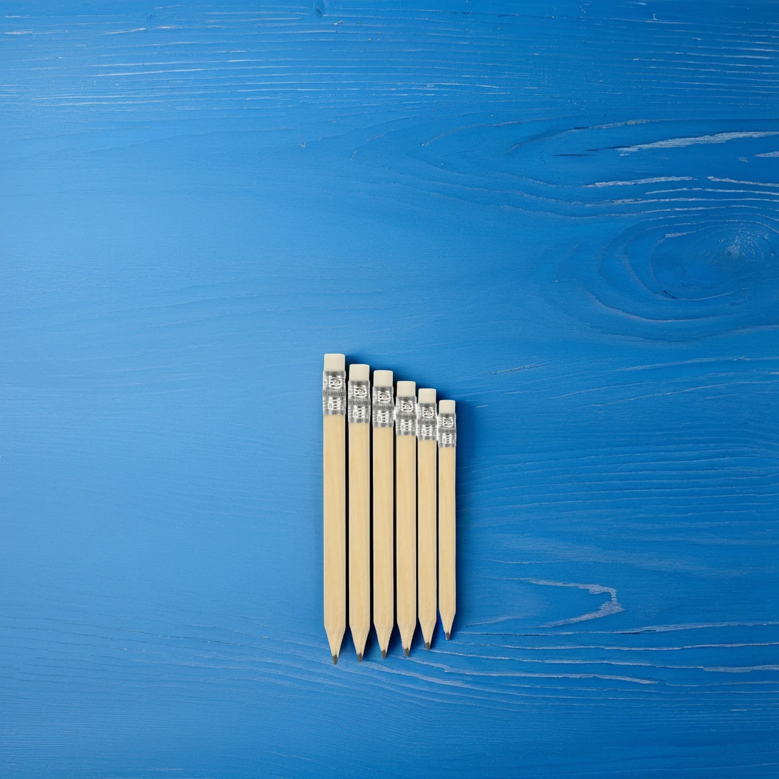 50pcs Wood Color 10CM Golf Pencils Erasers Short Writing Tools Kids Students Artists Sketching Calligraphy Gifts Portable Wooden
50pcs Wood Color 10CM Golf Pencils Erasers Short Writing Tools Kids Students Artists Sketching Calligraphy Gifts Portable Wooden