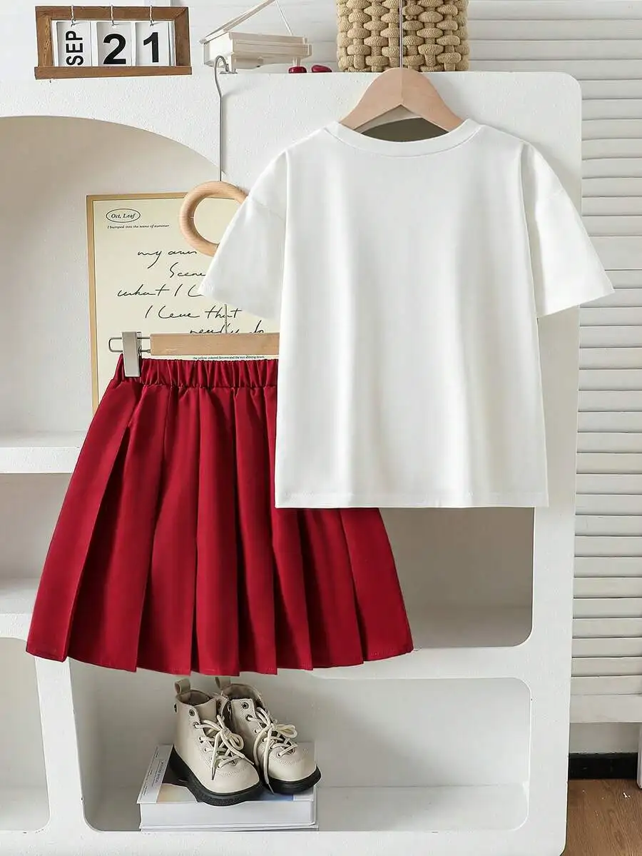 2pcs Set White Round Neck Short Sleeve T-Shirt And Red Pleated Skirt Summer Casual Outfit
2pcs Set White Round Neck Short Sleeve T-Shirt And Red Pleated Skirt Summer Casual Outfit
