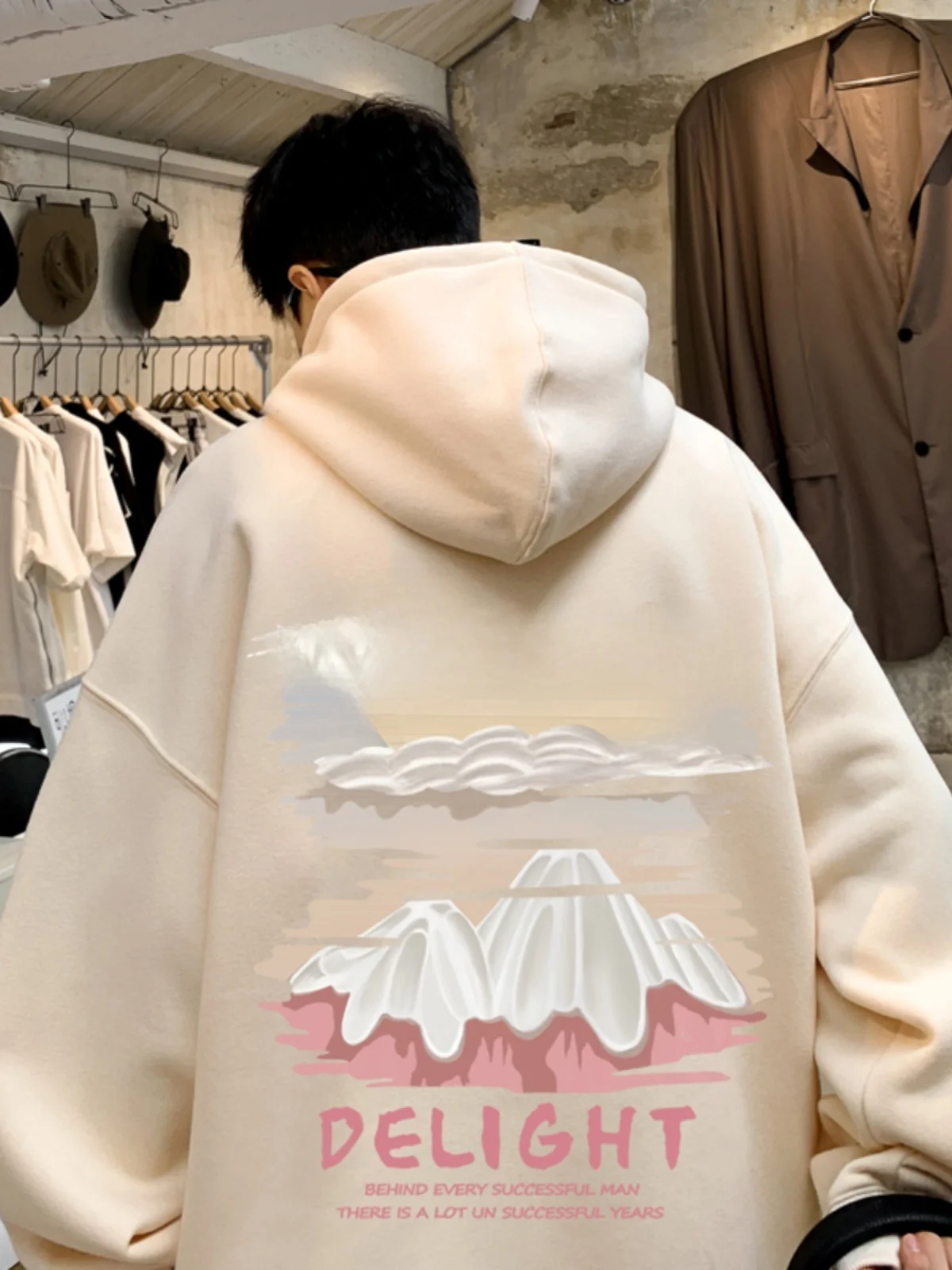 Мужская толстовка оверсайз в американском ретро-стиле, осенняя, для подростков, премиум-класса, модная, брендовая, с капюшоном, свободного кроя, с принтом, из полиэстера
Мужская толстовка оверсайз в американском ретро-стиле, осенняя, для подростков, премиум-класса, модная, брендовая, с капюшоном, свободного кроя, с принтом, из полиэстера