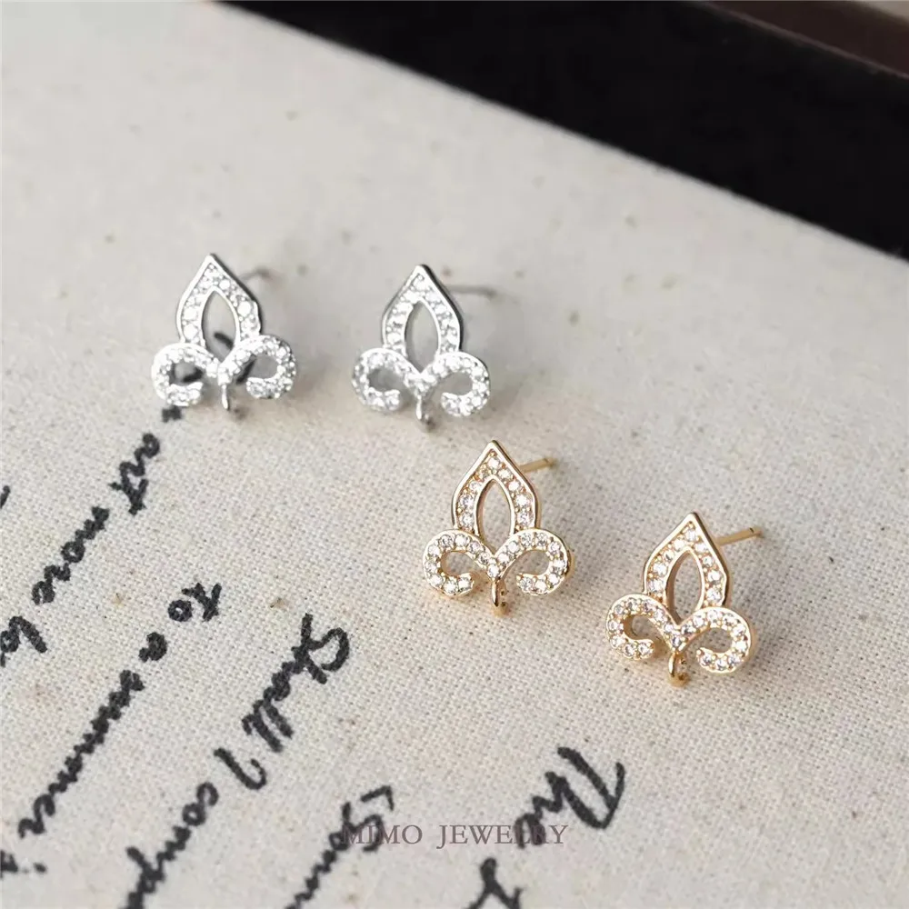 Copper-plated Real Gold Micro-inlaid Exquisite Hollow Iris Stud Earrings, Earclips DIY Handmade Charm Accessories 
Copper-plated Real Gold Micro-inlaid Exquisite Hollow Iris Stud Earrings, Earclips DIY Handmade Charm Accessories