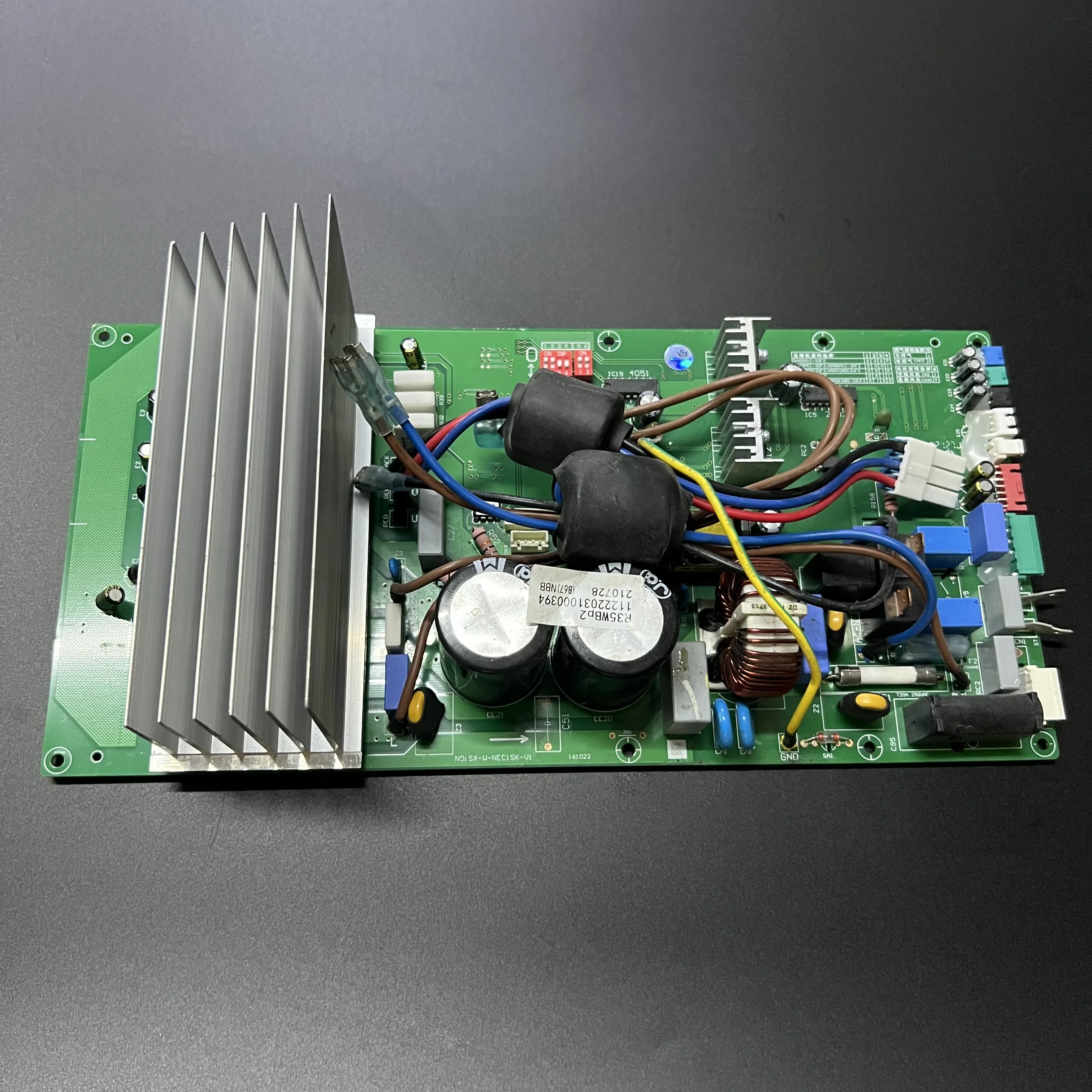Для A.U.X. Плата управления инверторного кондиционера KFR-35W/BP для внешнего блока, 1P, 1.5P, 3P, б/у
Для A.U.X. Плата управления инверторного кондиционера KFR-35W/BP для внешнего блока, 1P, 1.5P, 3P, б/у