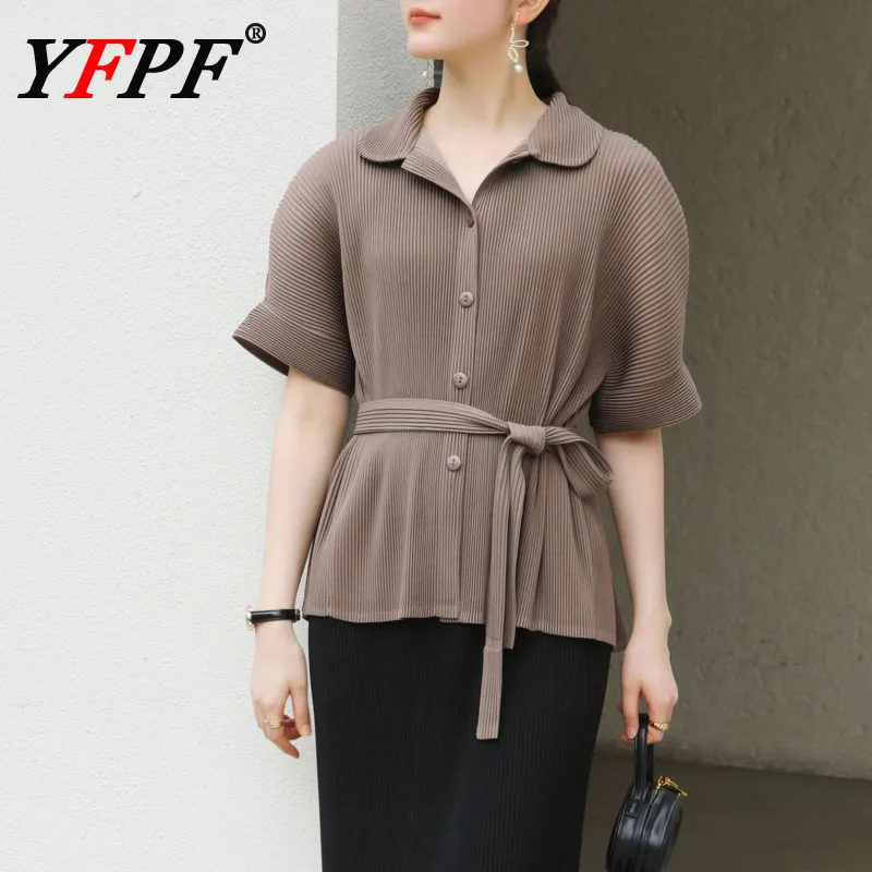 YFPF Повседневная однотонная блузка женская Miyake плиссированный дизайн с лацканами на поясе и пуговицах с коротким рукавом, короткая мода, новинка 2023 года, одежда 
YFPF Повседневная однотонная блузка женская Miyake плиссированный дизайн с лацканами на поясе и пуговицах с коротким рукавом, короткая мода, новинка 2023 года, одежда