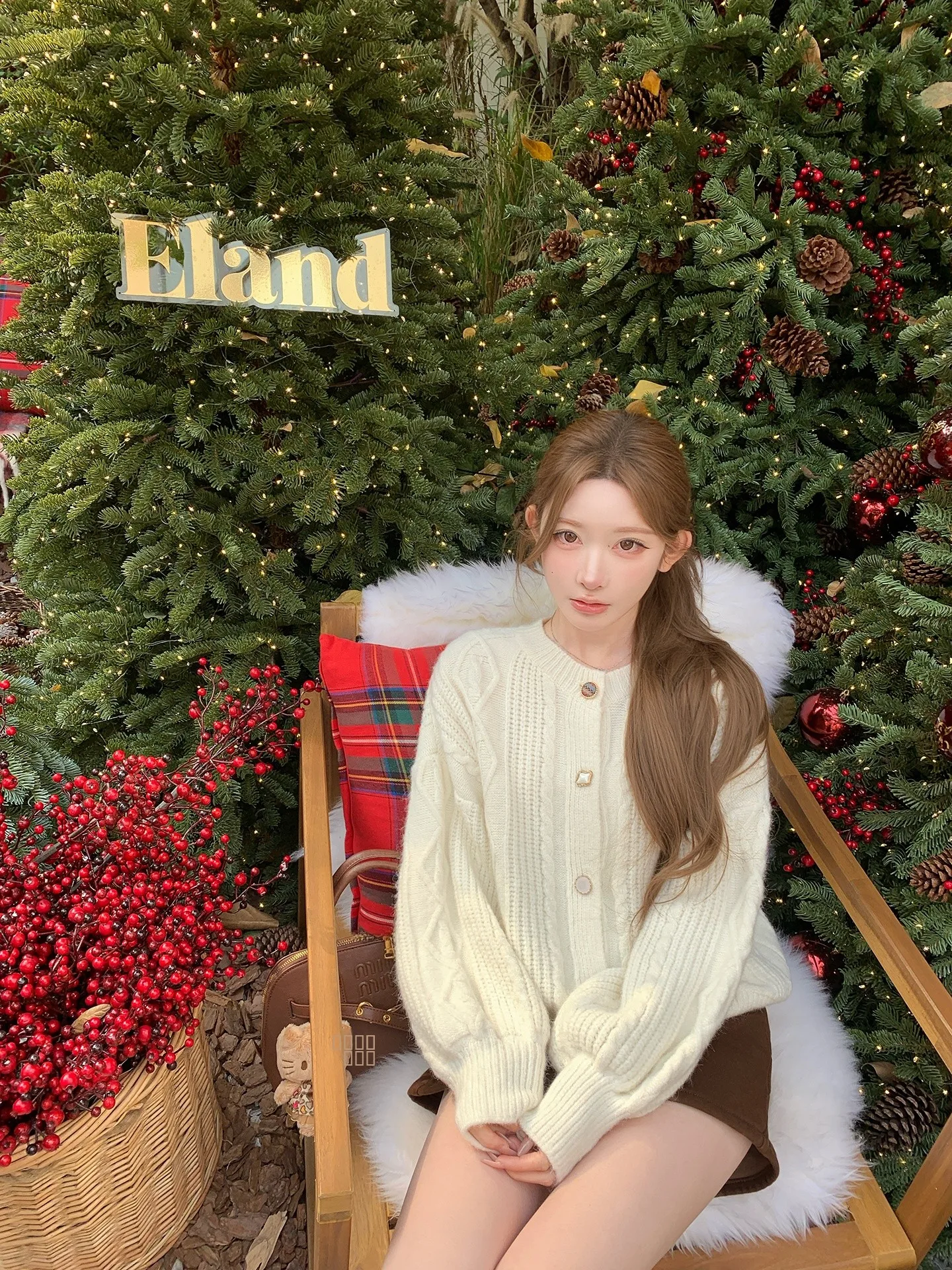 Свободный вязаный свитер-кардиган для женщин, осенне-зимний, с эффектом утолщения, высококачественный, с узором косы, мягкий, с длинными рукавами
Свободный вязаный свитер-кардиган для женщин, осенне-зимний, с эффектом утолщения, высококачественный, с узором косы, мягкий, с длинными рукавами