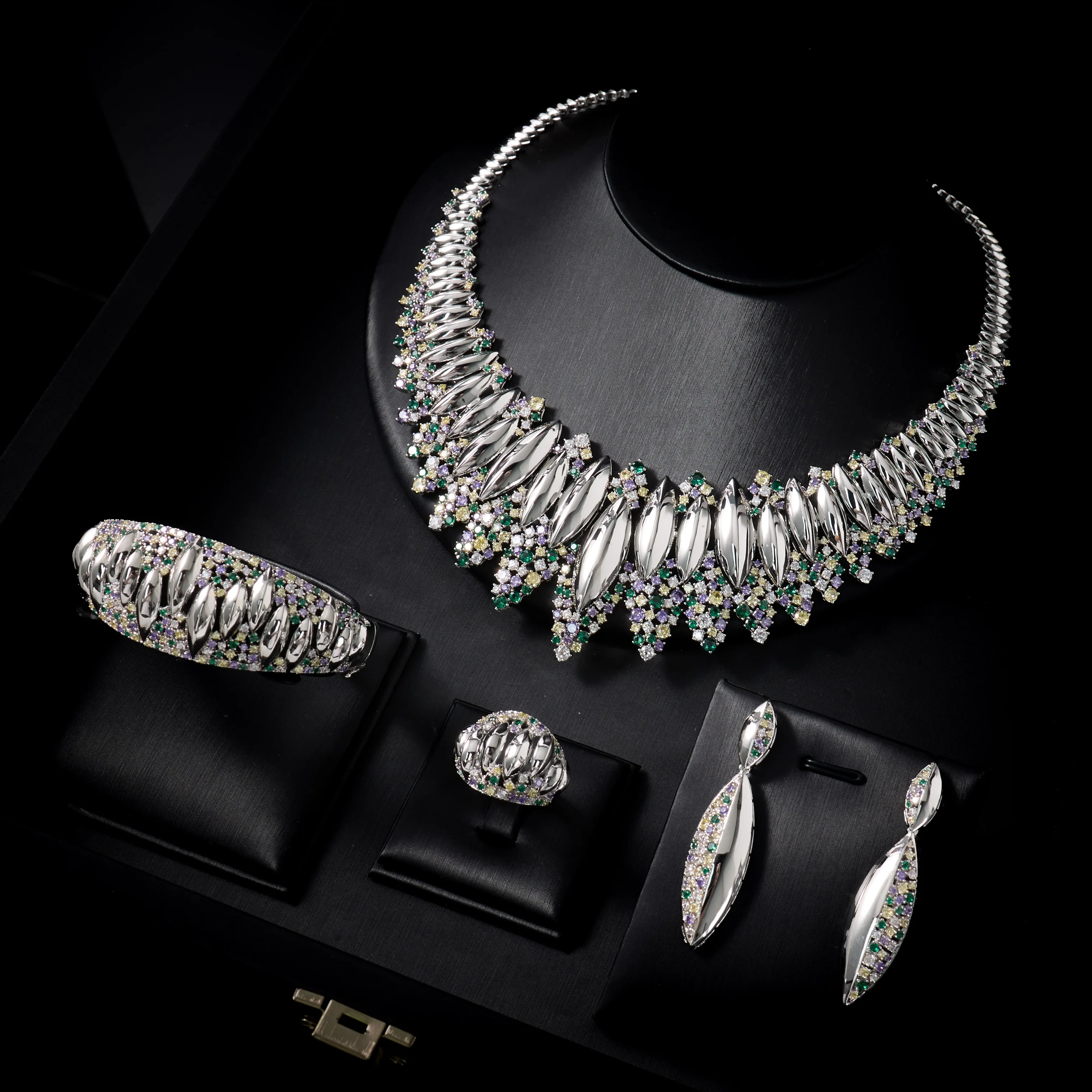 00053 Luxury 4Pcs Multicolor Cubic Zirconia Jewelry Set Statement Necklace Earrings Bracelet & Ring Formal Party Jewelry
00053 Luxury 4Pcs Multicolor Cubic Zirconia Jewelry Set Statement Necklace Earrings Bracelet & Ring Formal Party Jewelry