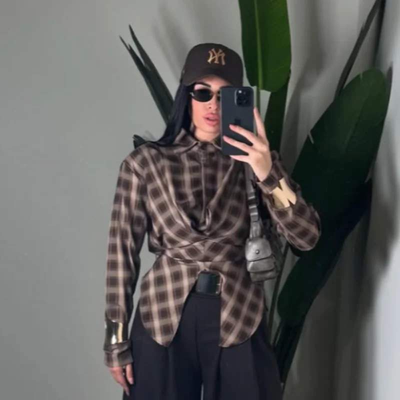 Женские замшевые куртки, свободные однобортные пиджаки с лацканами и длинными рукавами, карманами, женские осенние пальто 2021, новая уличная верхняя одежда
Женские замшевые куртки, свободные однобортные пиджаки с лацканами и длинными рукавами, карманами, женские осенние пальто 2021, новая уличная верхняя одежда