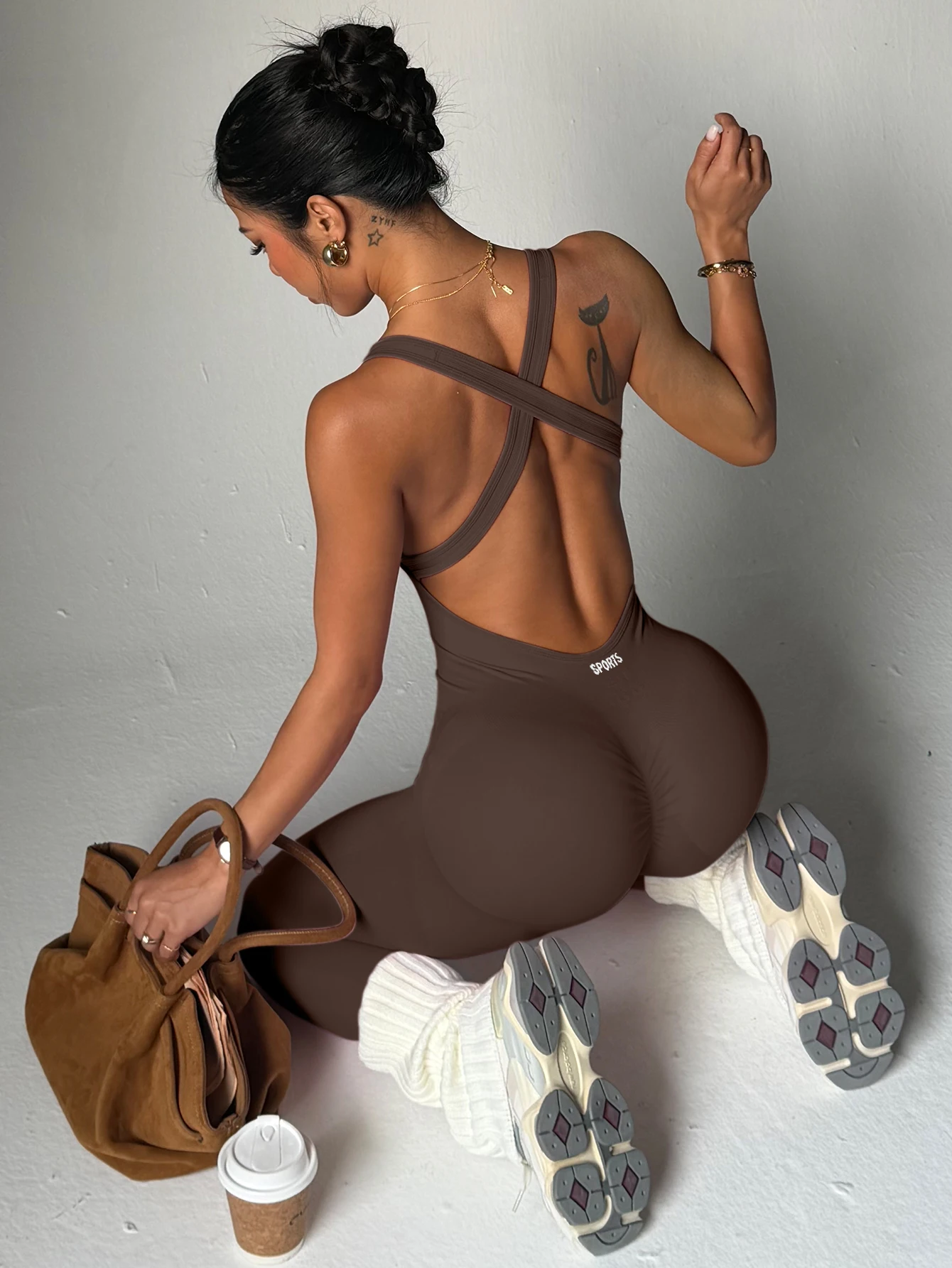 Cross-back One-piece Yoga Outfit, Hip-lifting Tummy-control Slimming Sports Jumpsuit, High-elastic Backless Fitness Activewear
Cross-back One-piece Yoga Outfit, Hip-lifting Tummy-control Slimming Sports Jumpsuit, High-elastic Backless Fitness Activewear